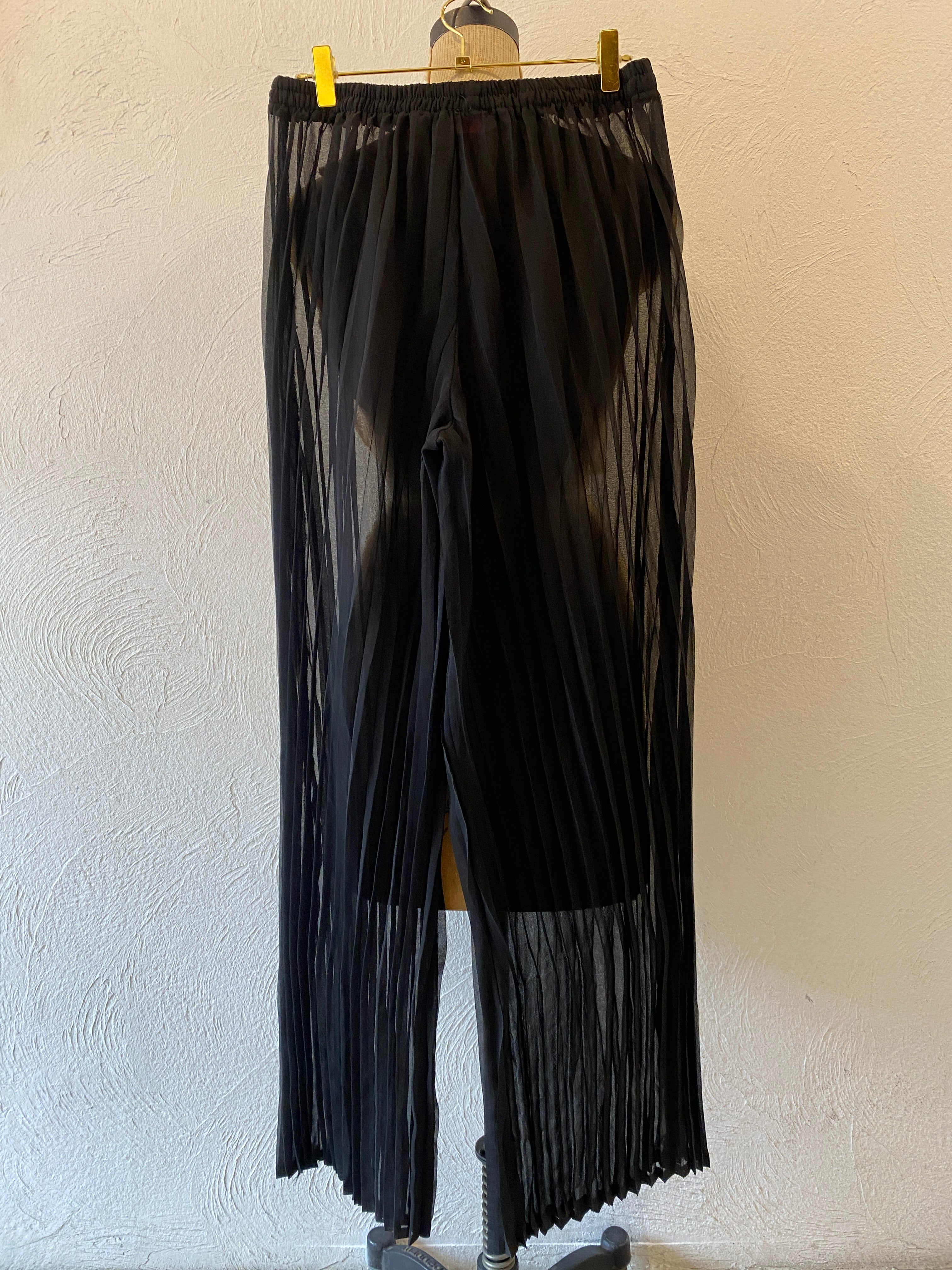 through pleats wide pants