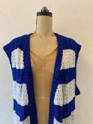 shiny border knit vest