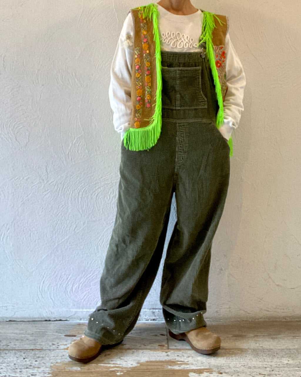 studs corduroy overall