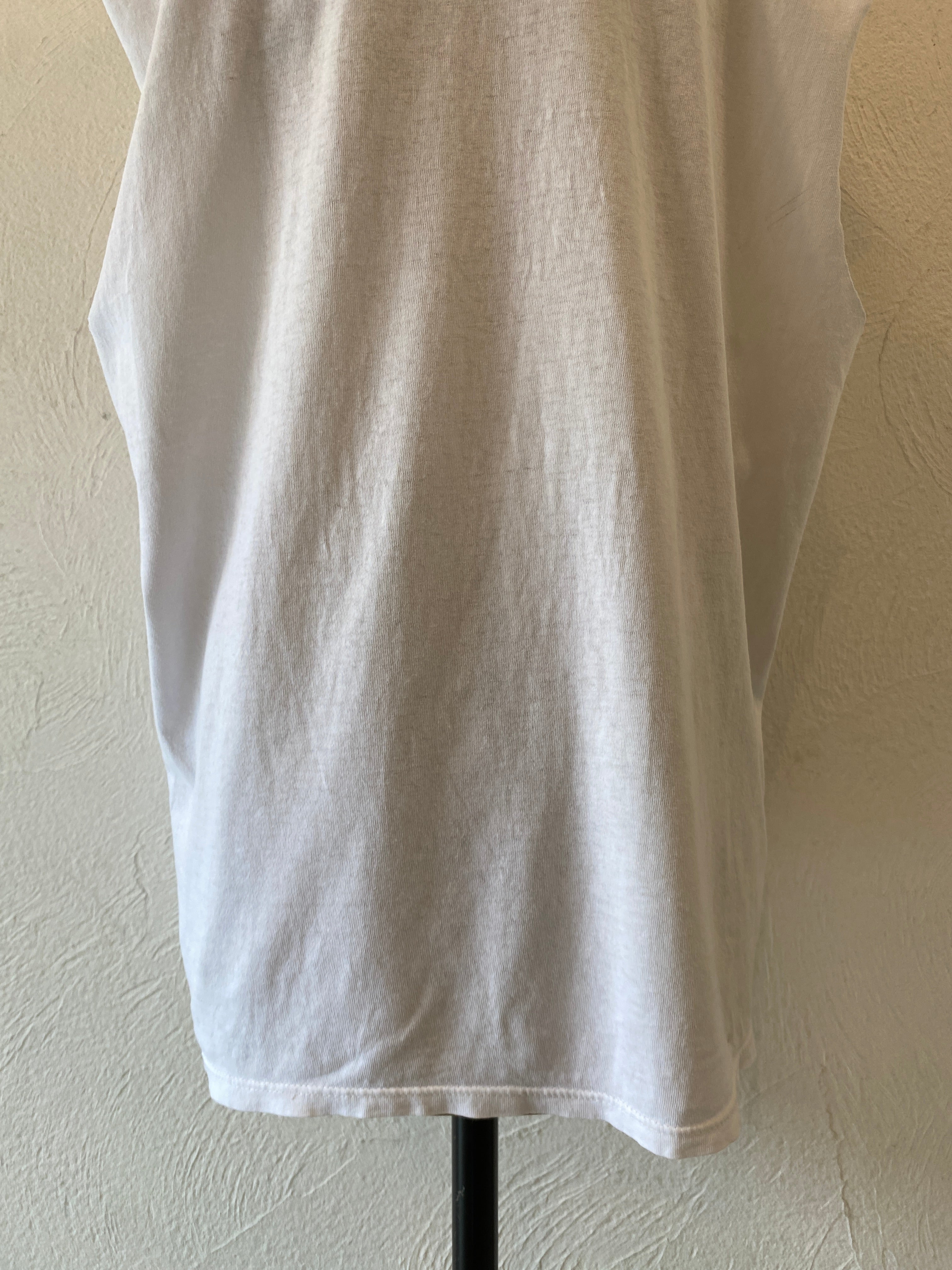dog tank T