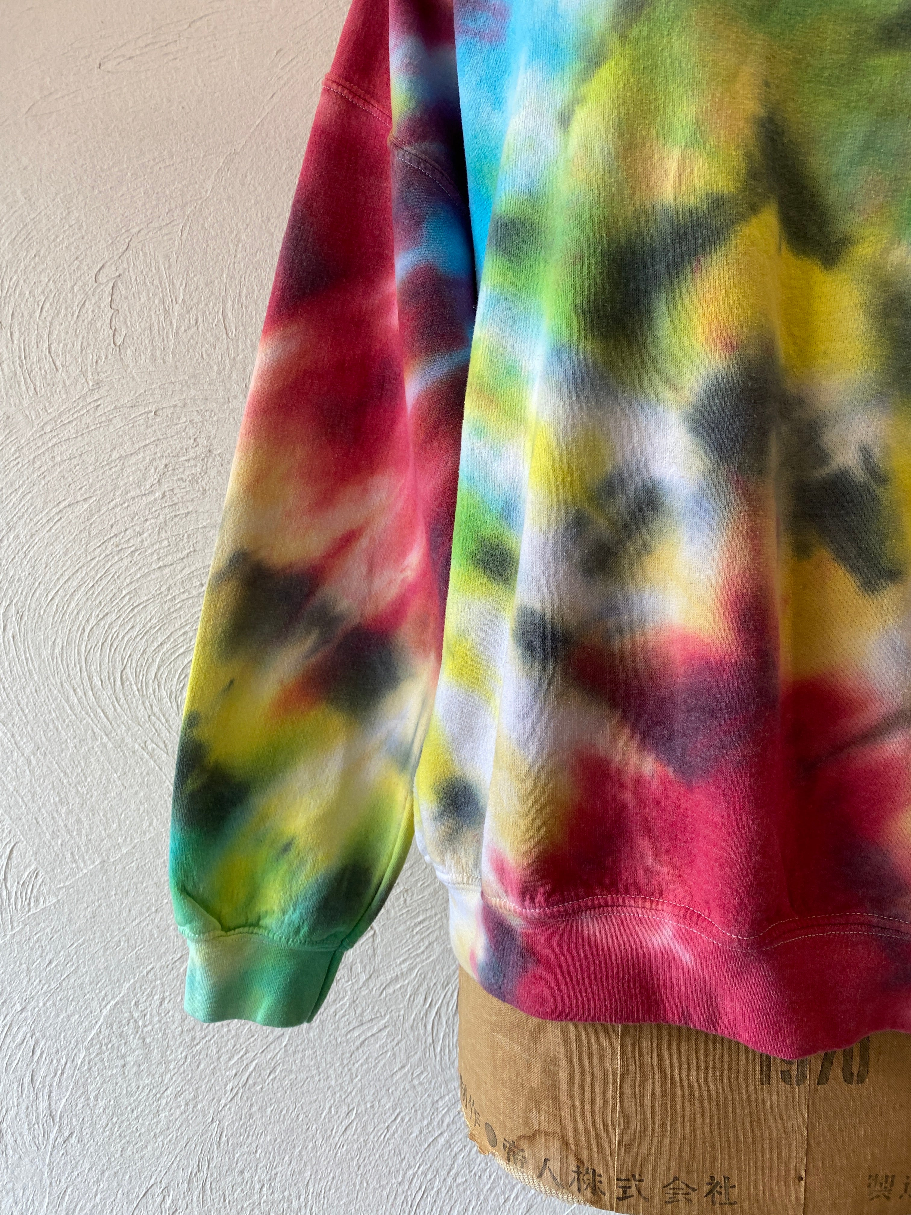 tie-dye sweat