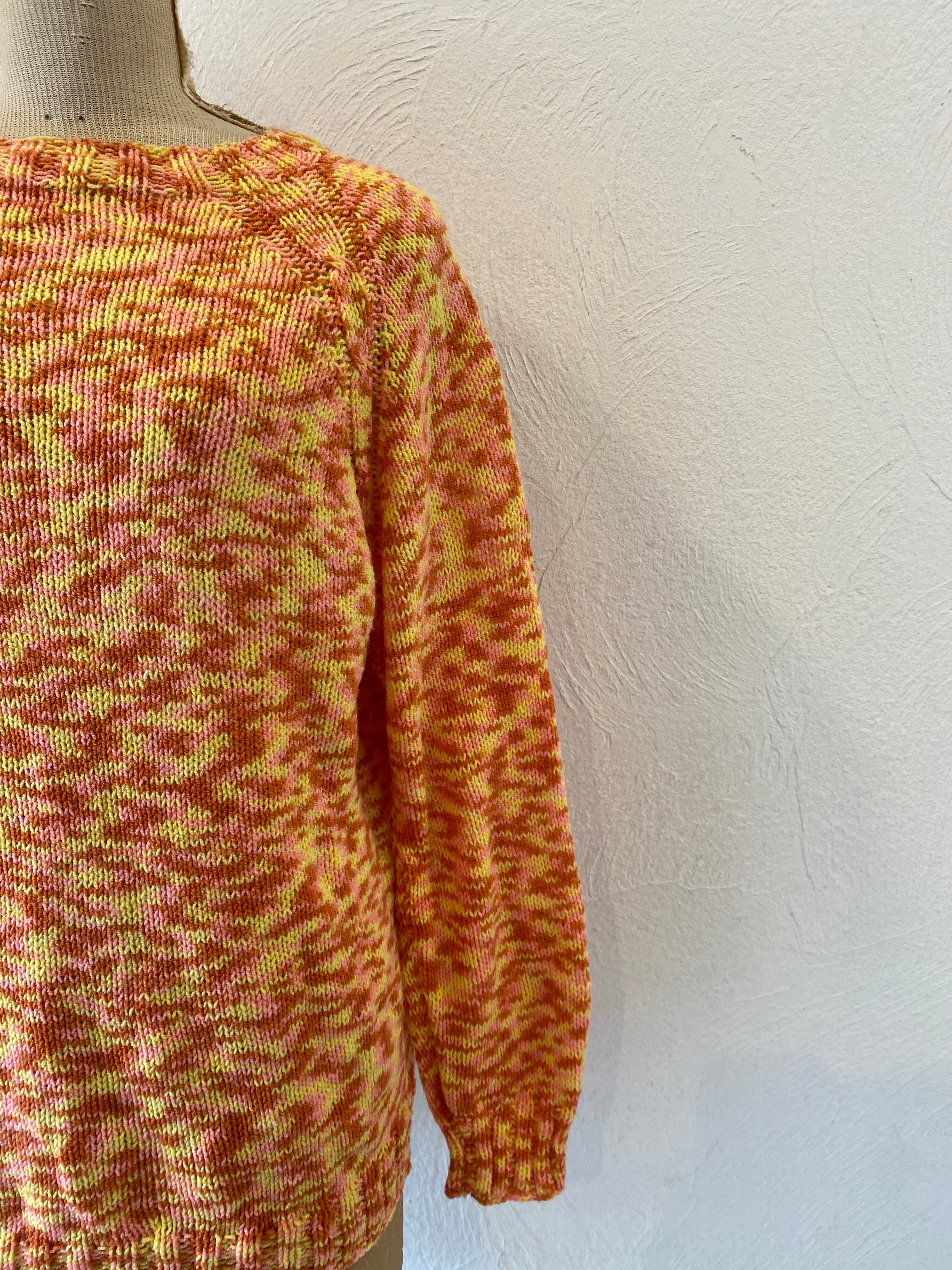 marble orange knit