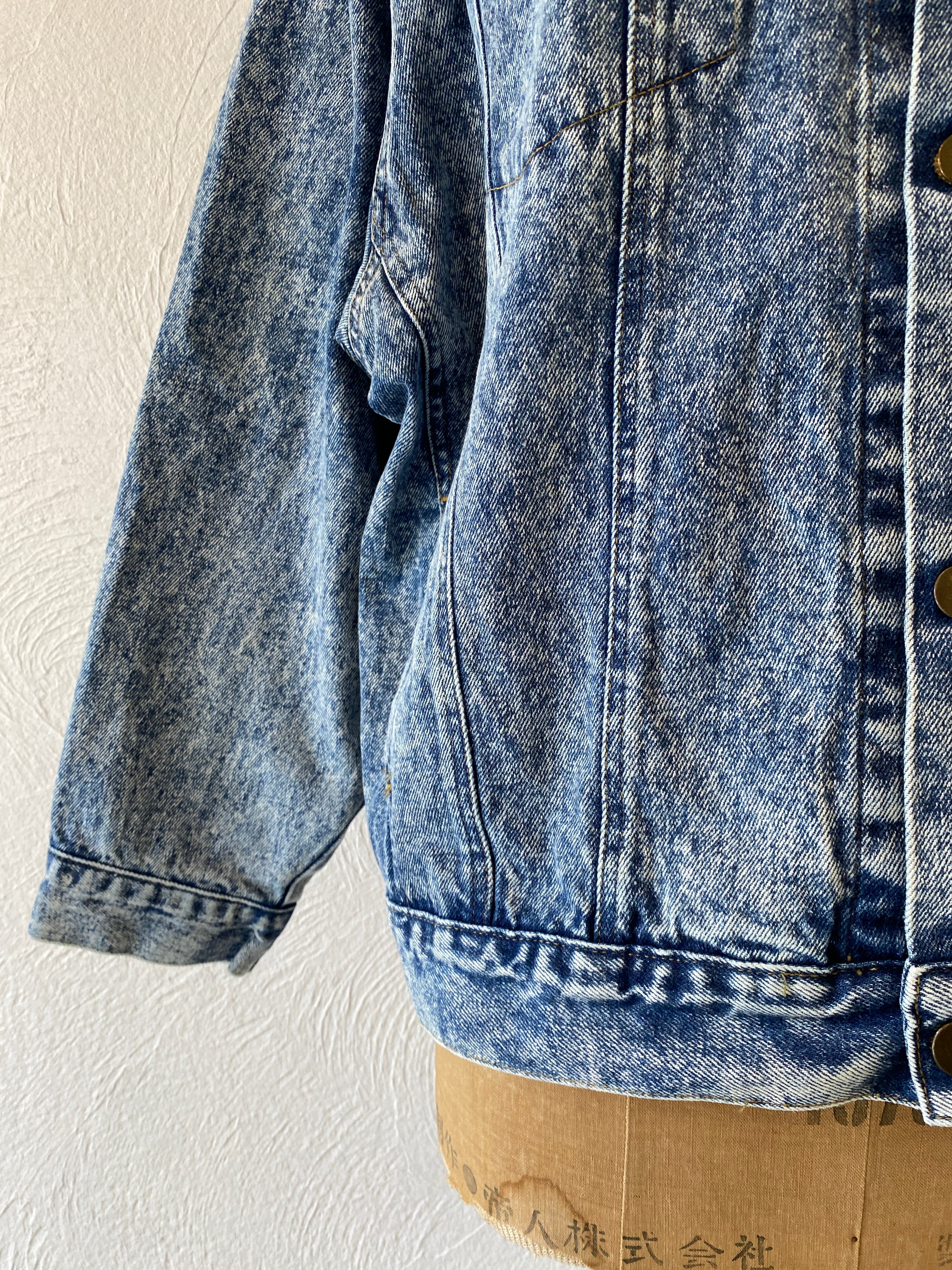 studs denim jacket