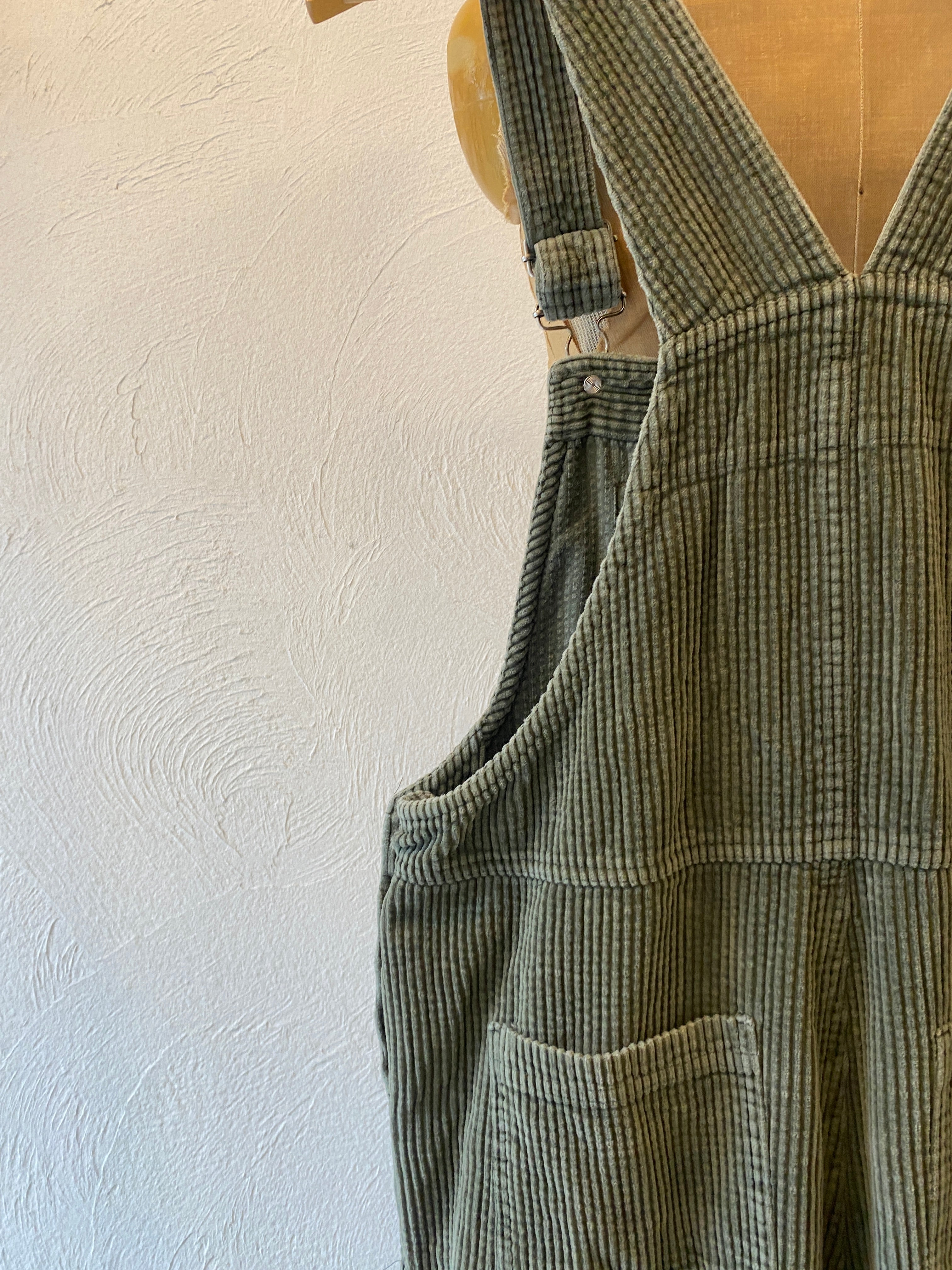 studs corduroy overall