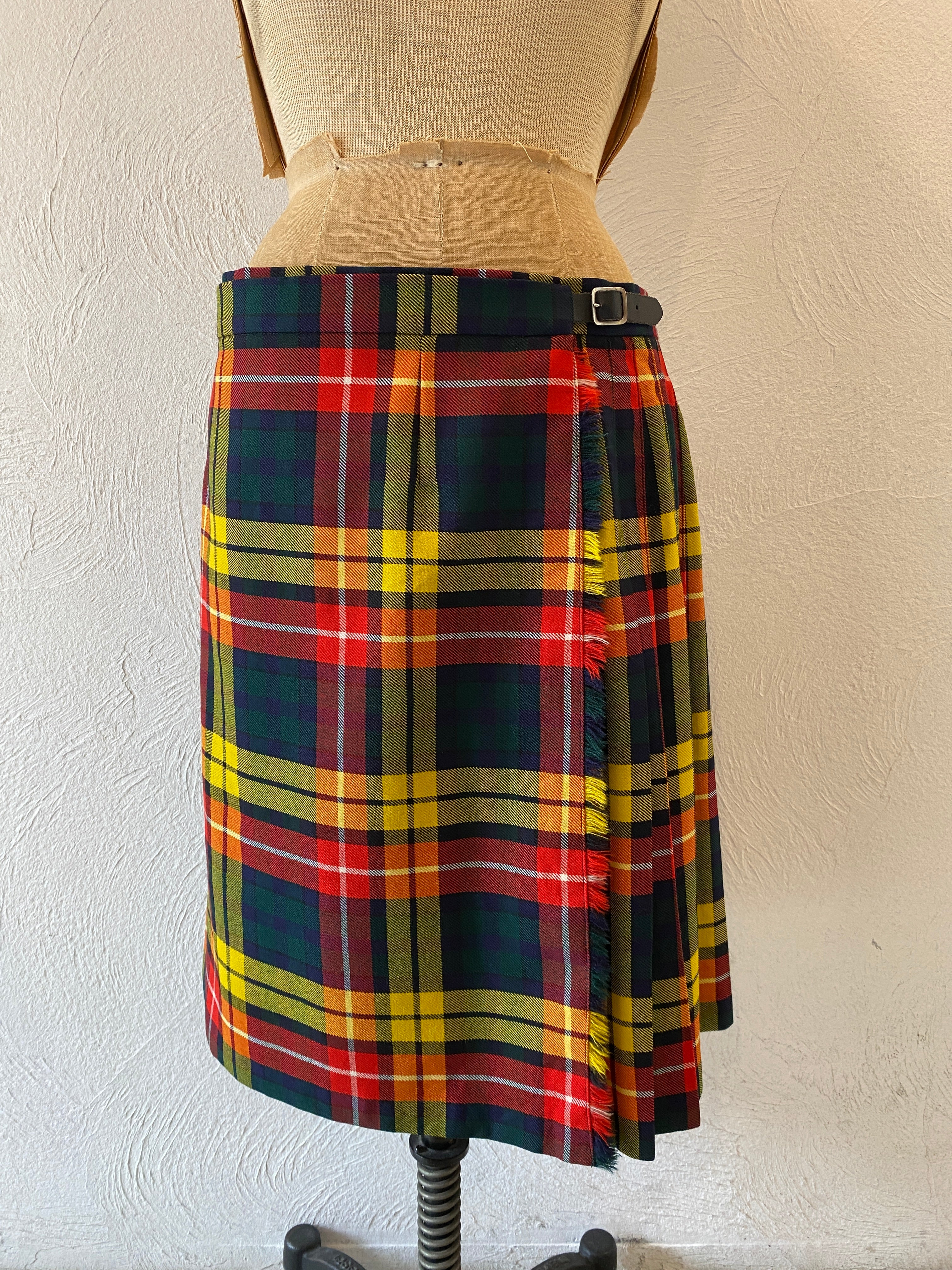 check pleats wrap skirt