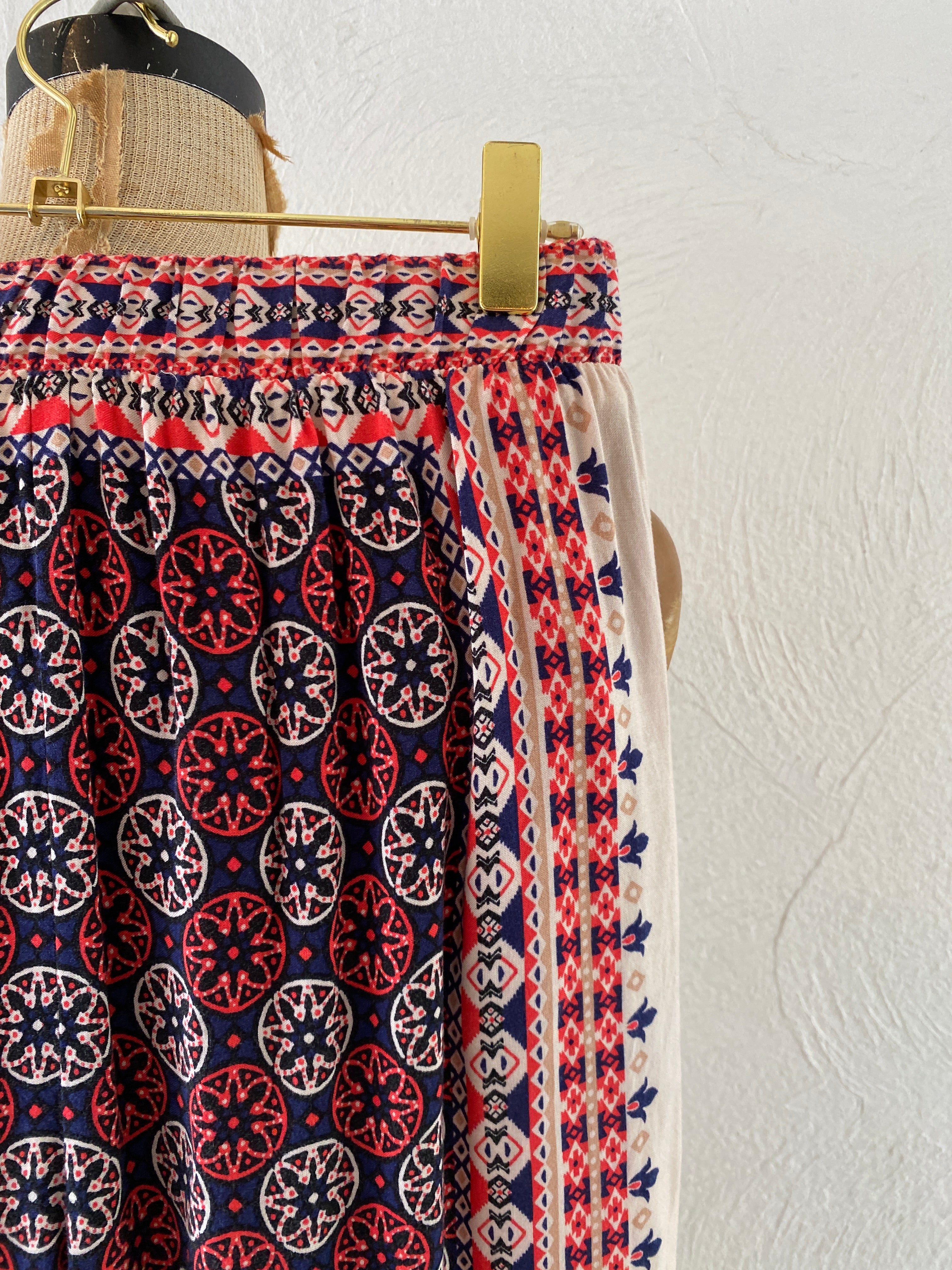 symmetry pattern pants