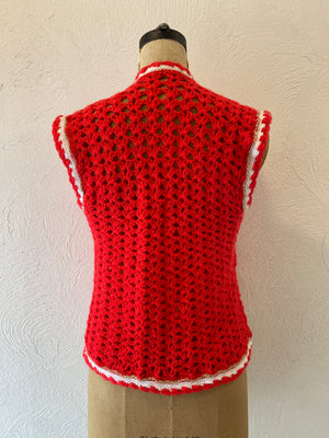 gold line knit vest