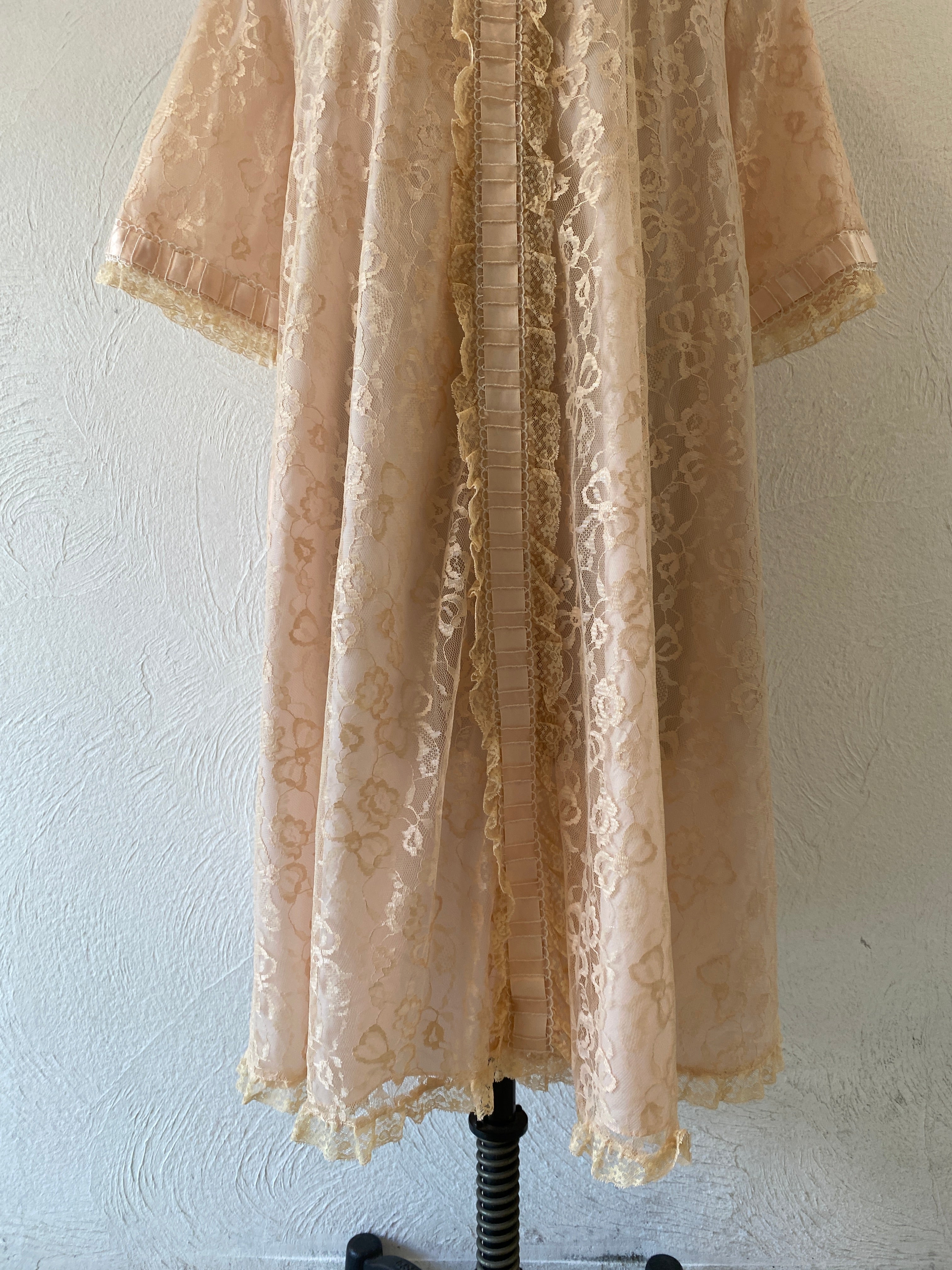 old ribbonlace gown