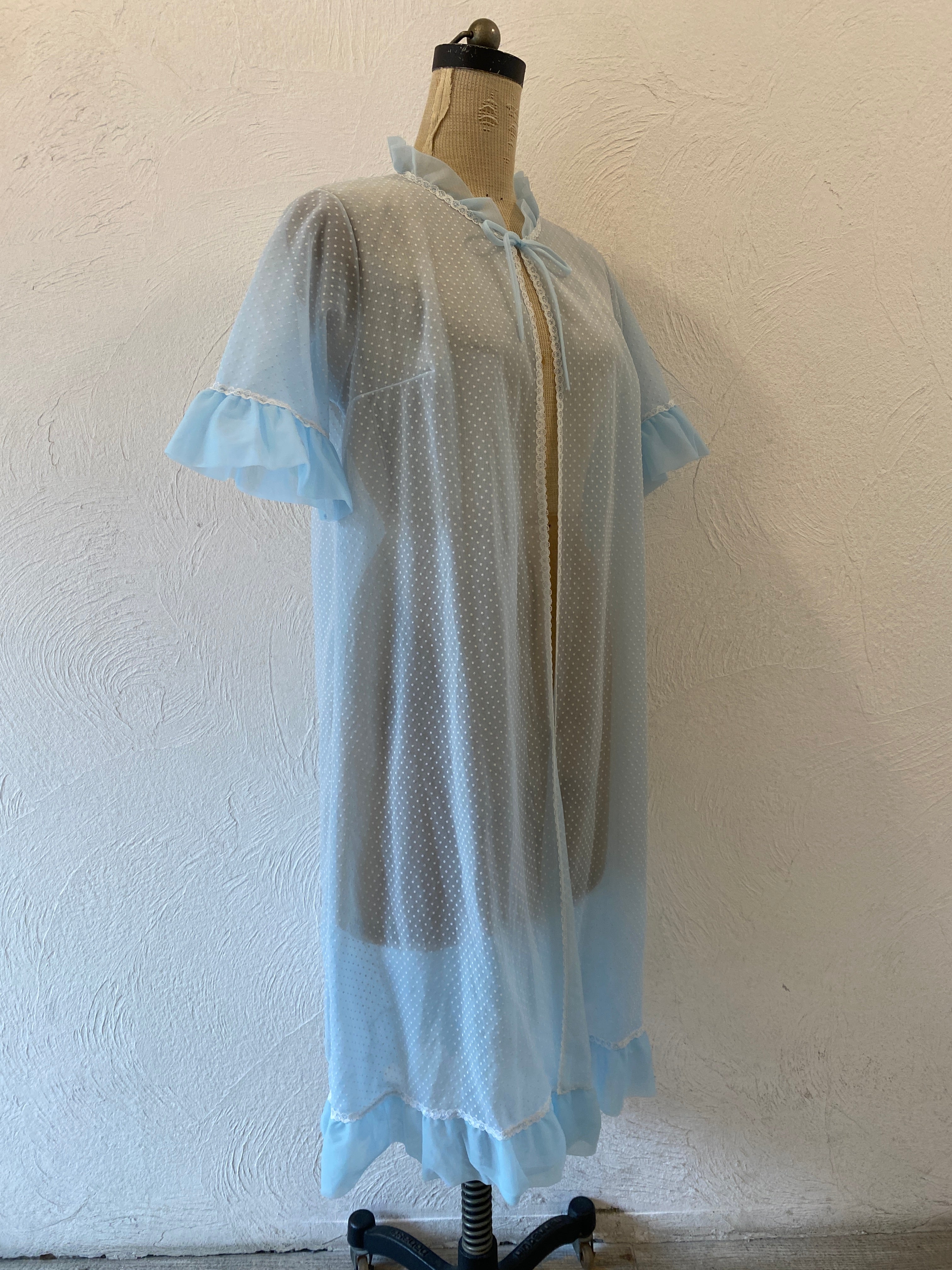 dot through gown