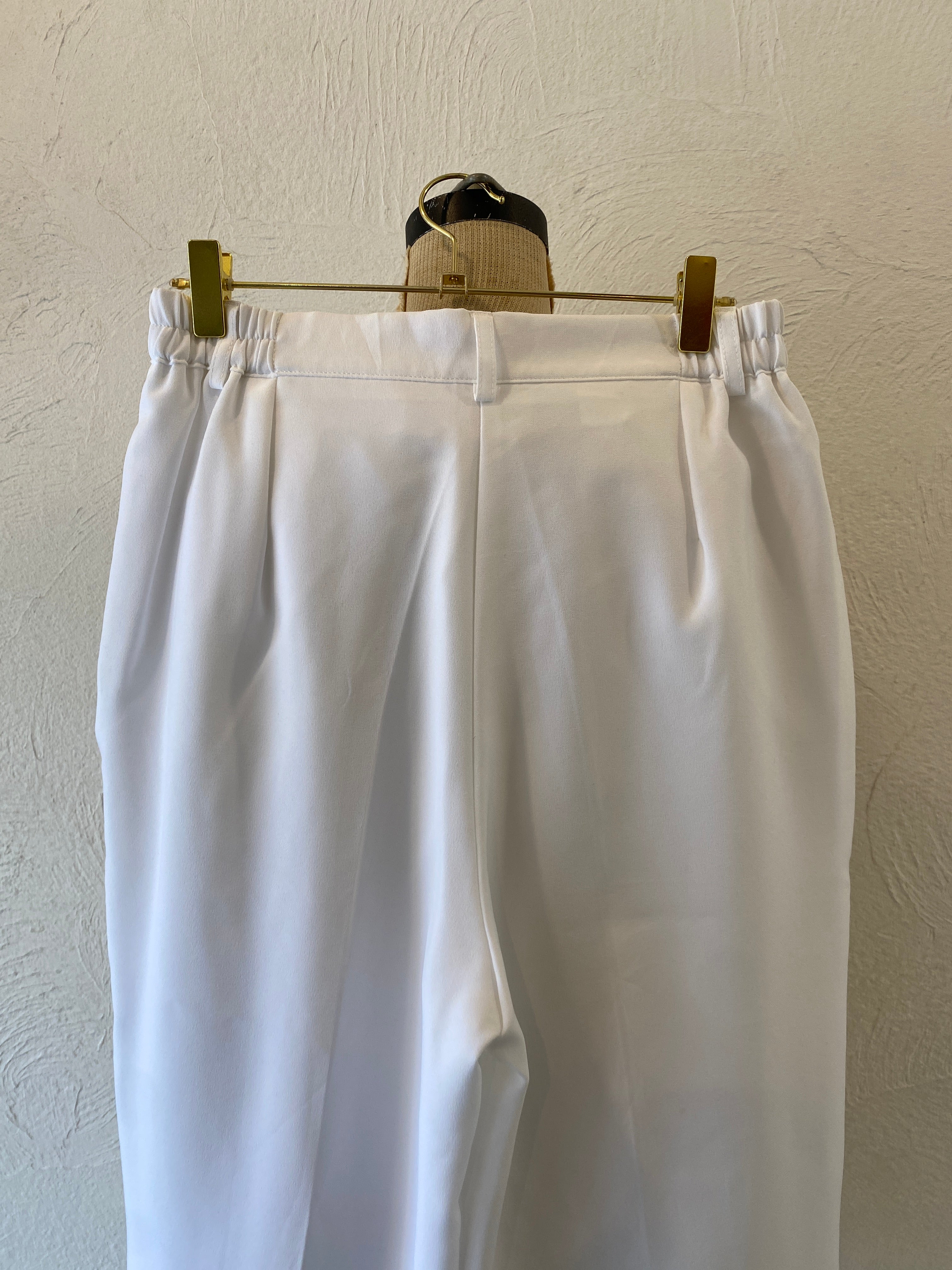 white tuck pants