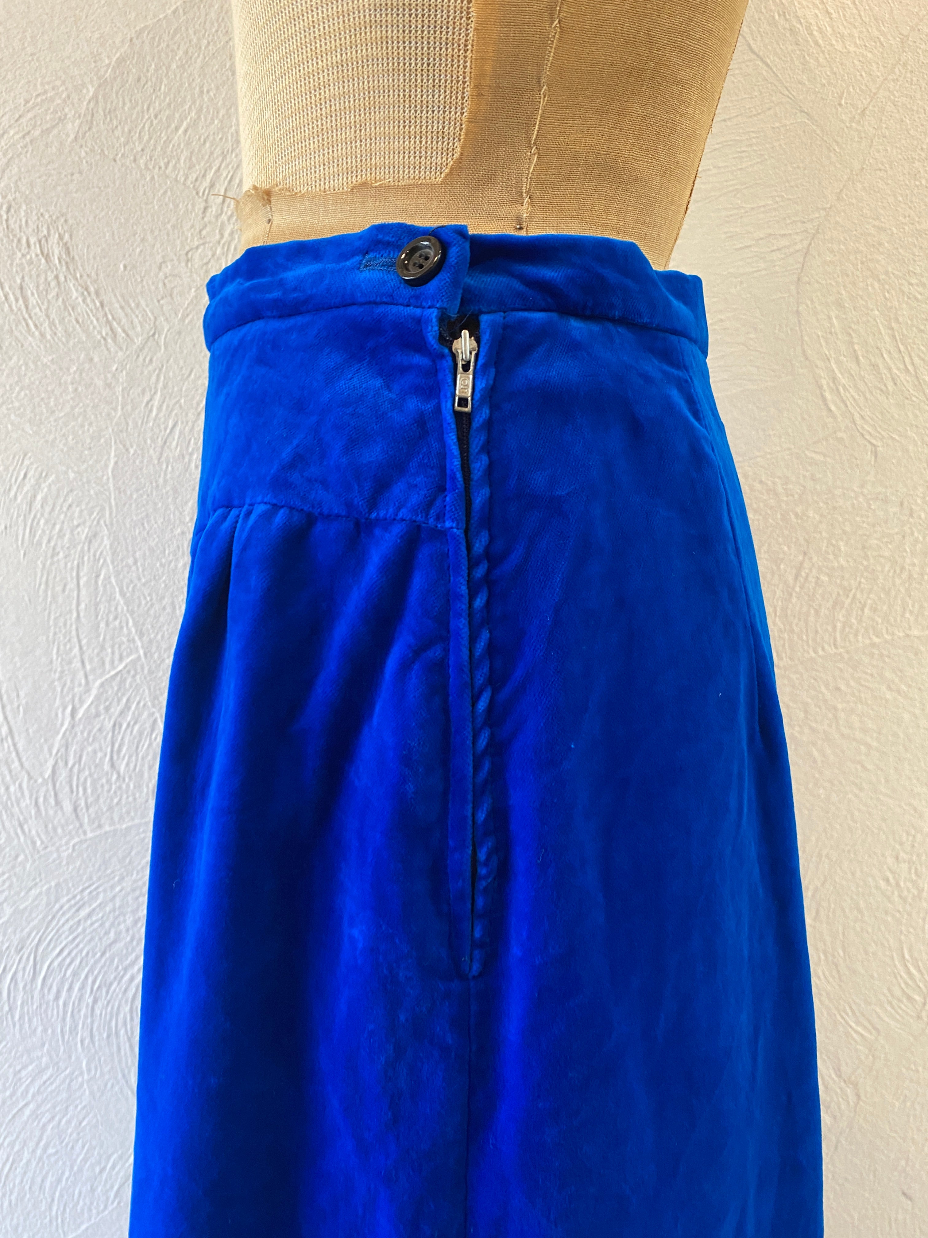 deep blue velours skirt