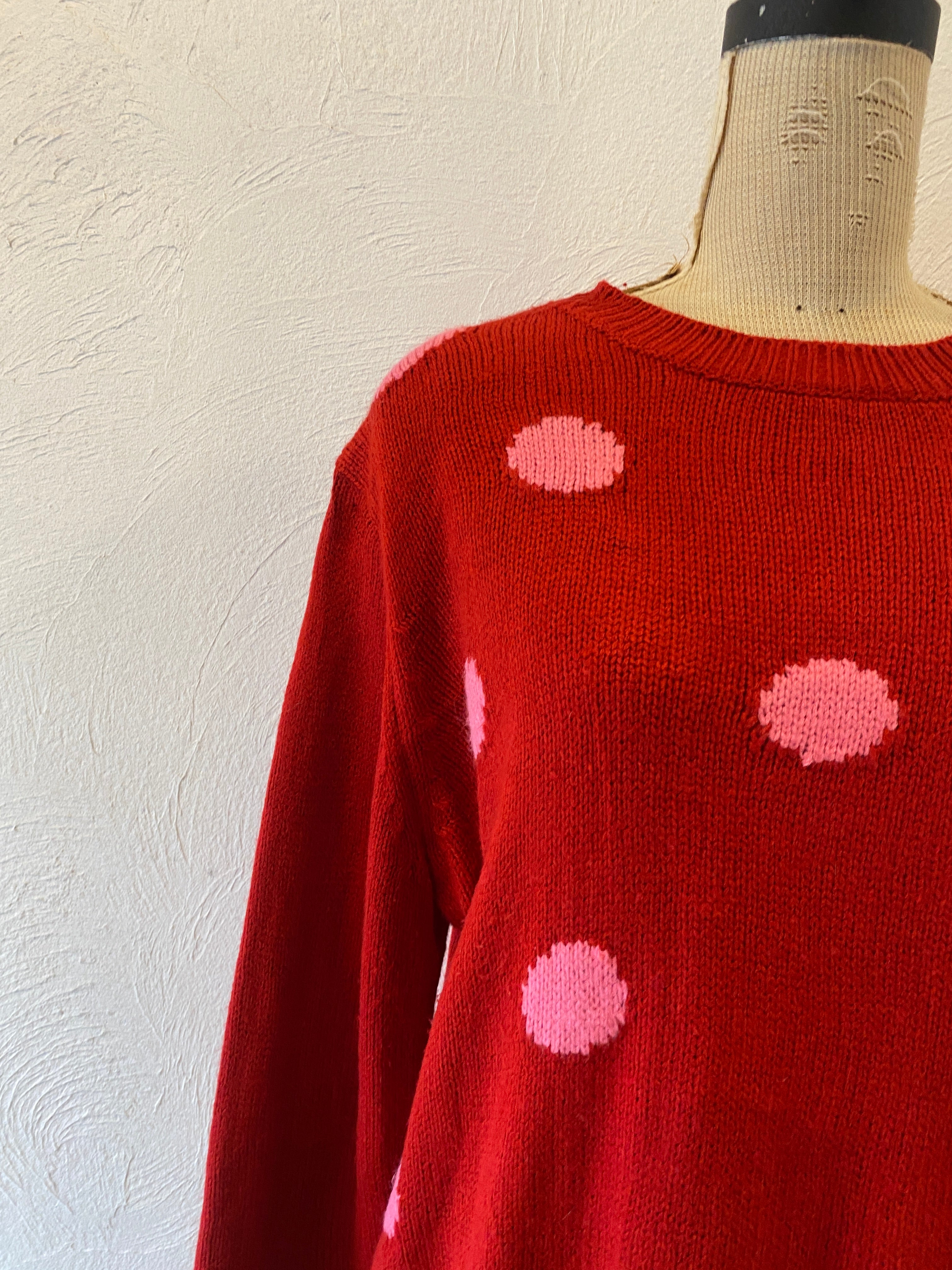 big dot knit