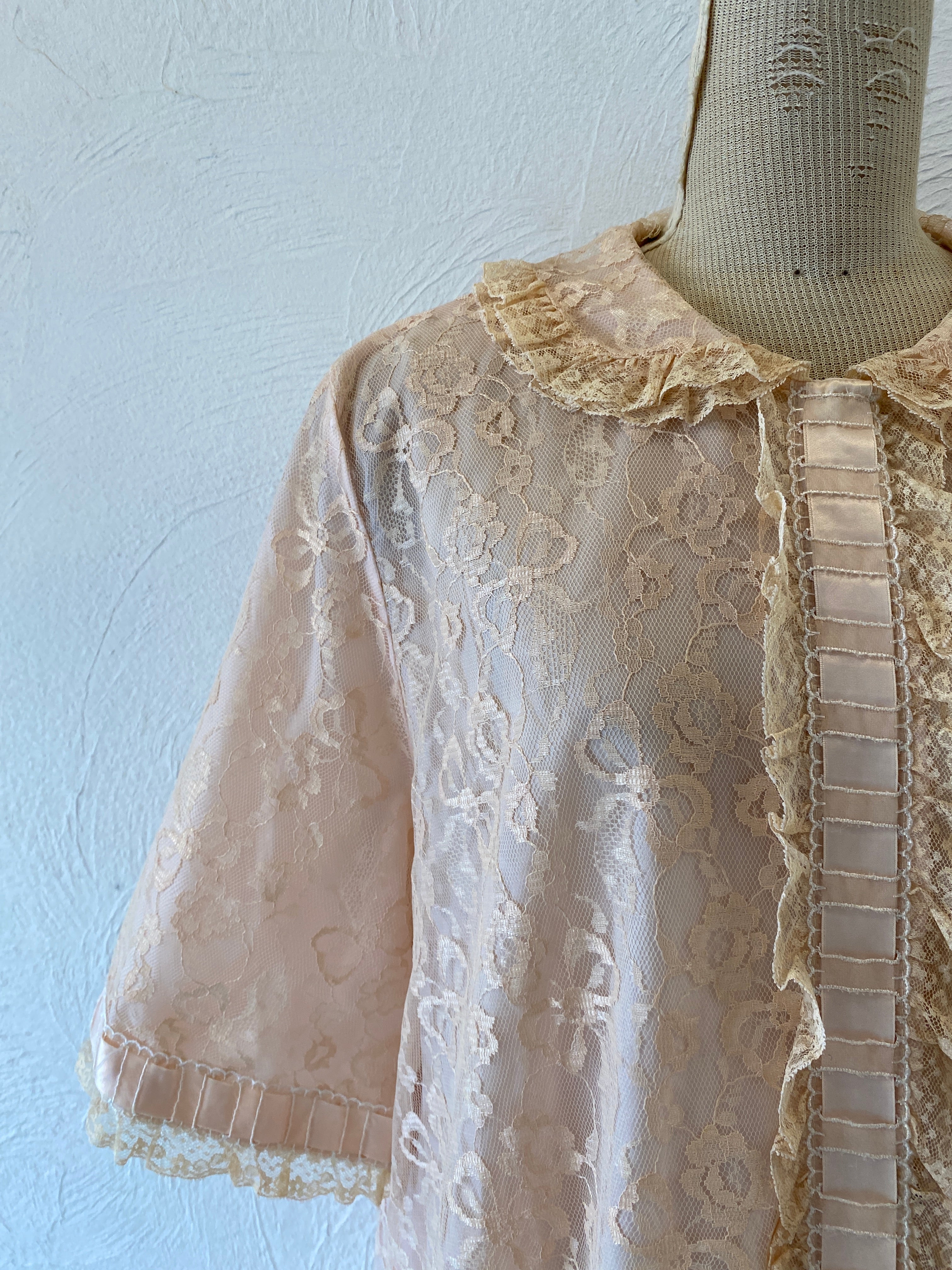 old ribbonlace gown