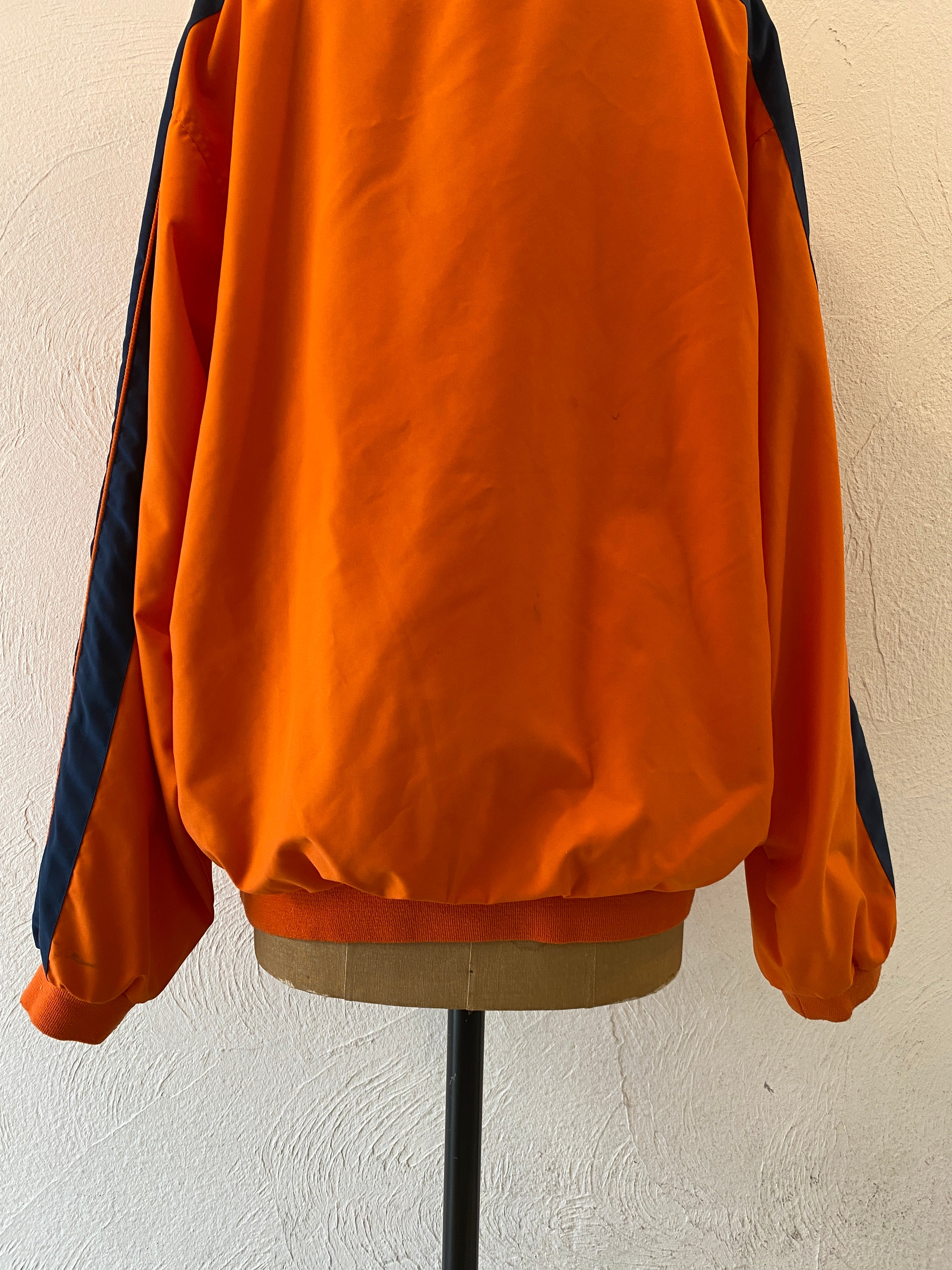 orange pullover blouson
