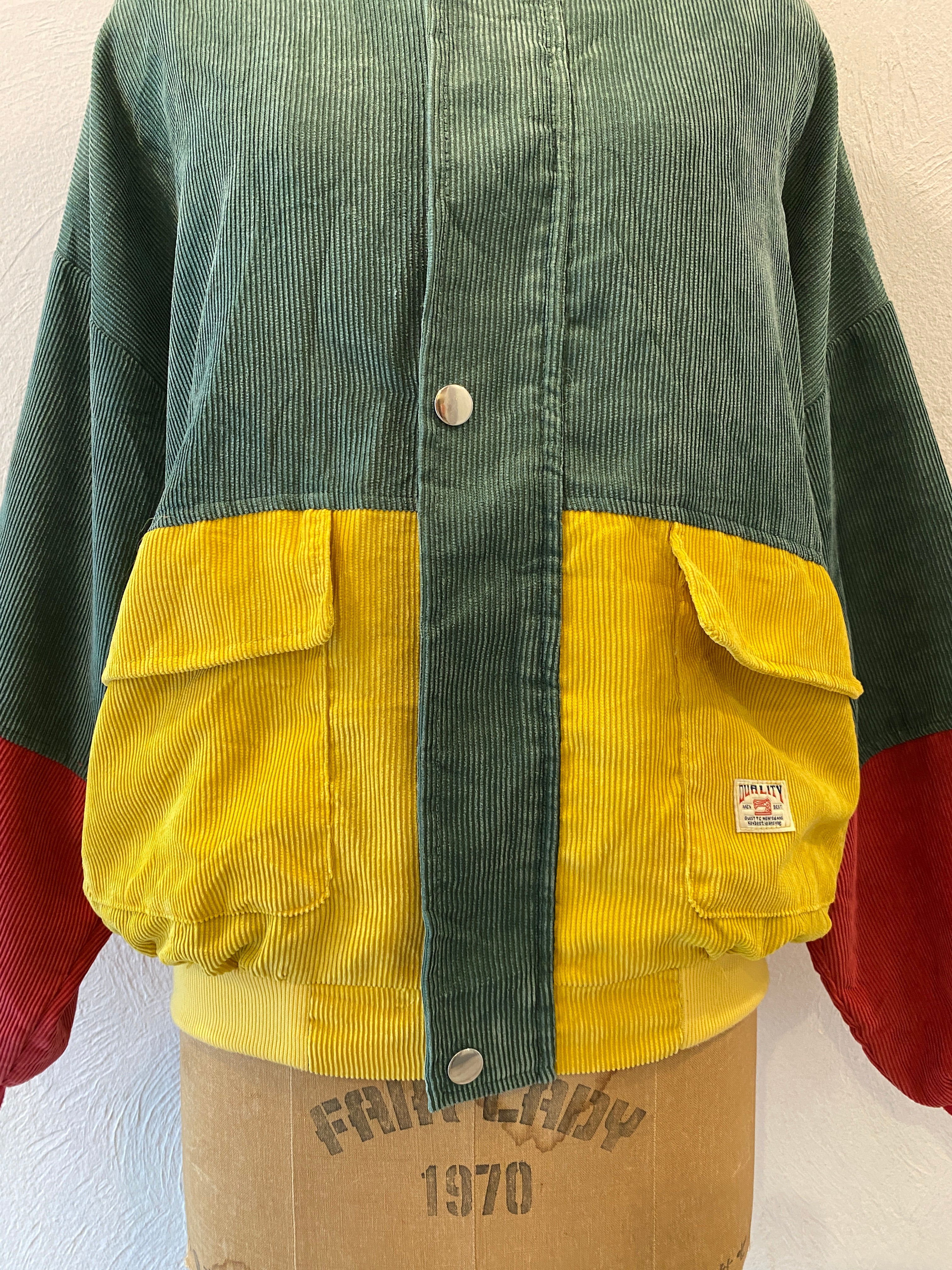 switching corduroy blouson