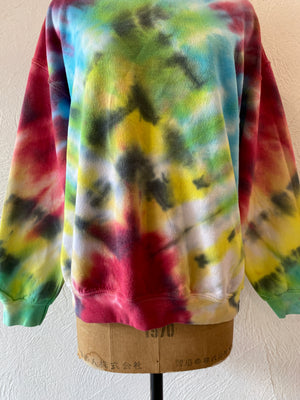 tie-dye sweat