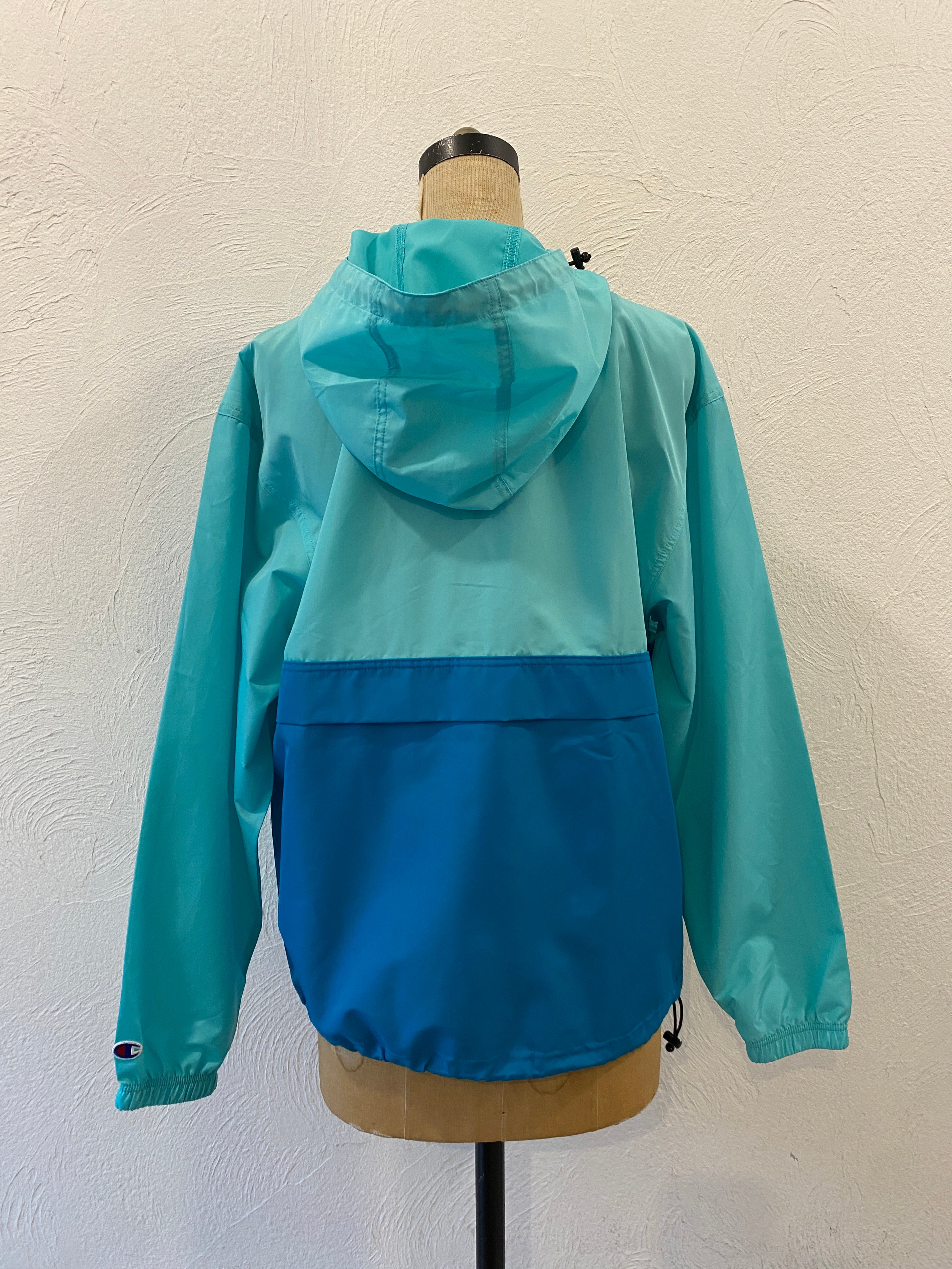 nylon pullover