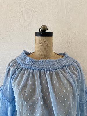 flare sleeve through blouse