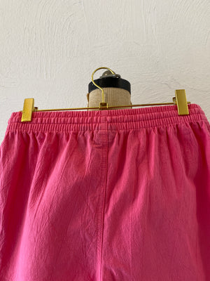 pink short pants