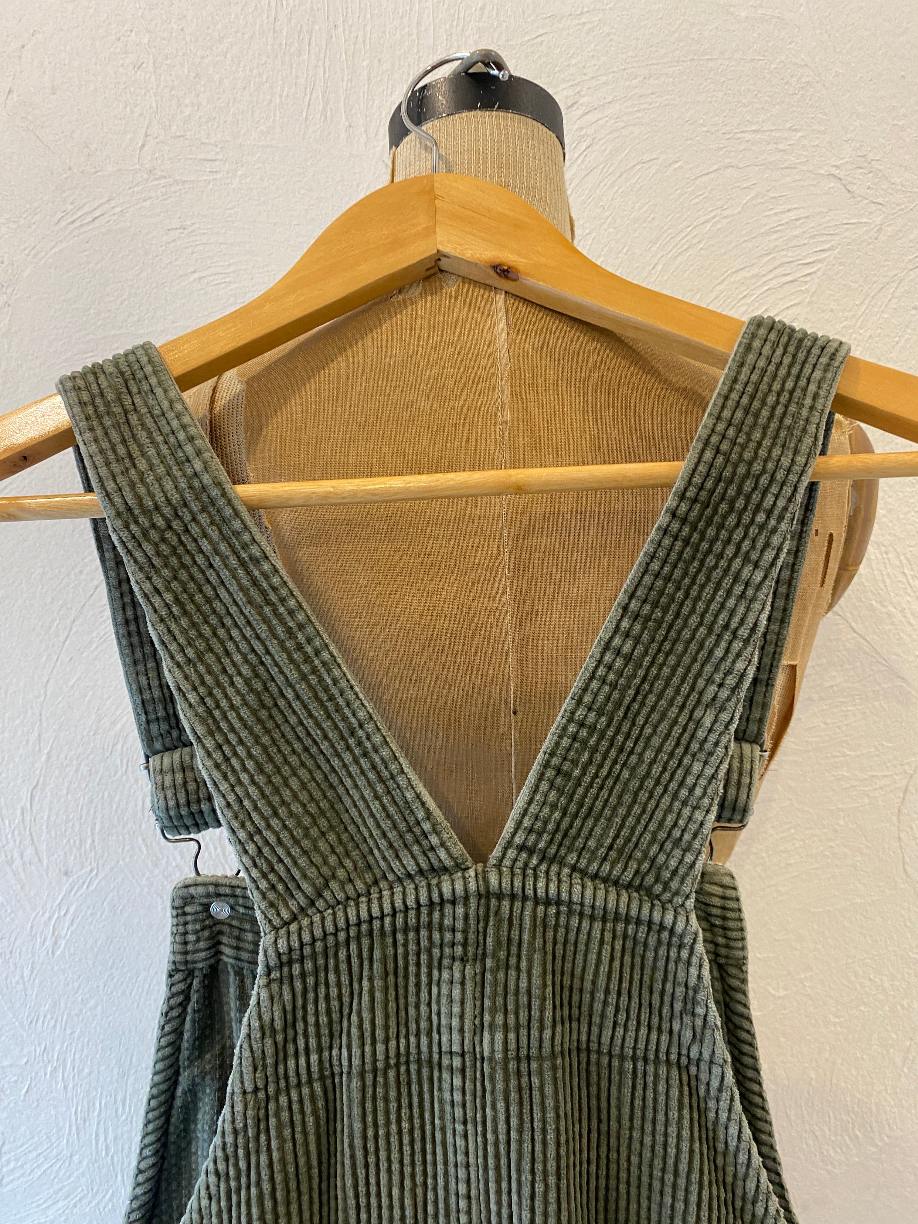 studs corduroy overall