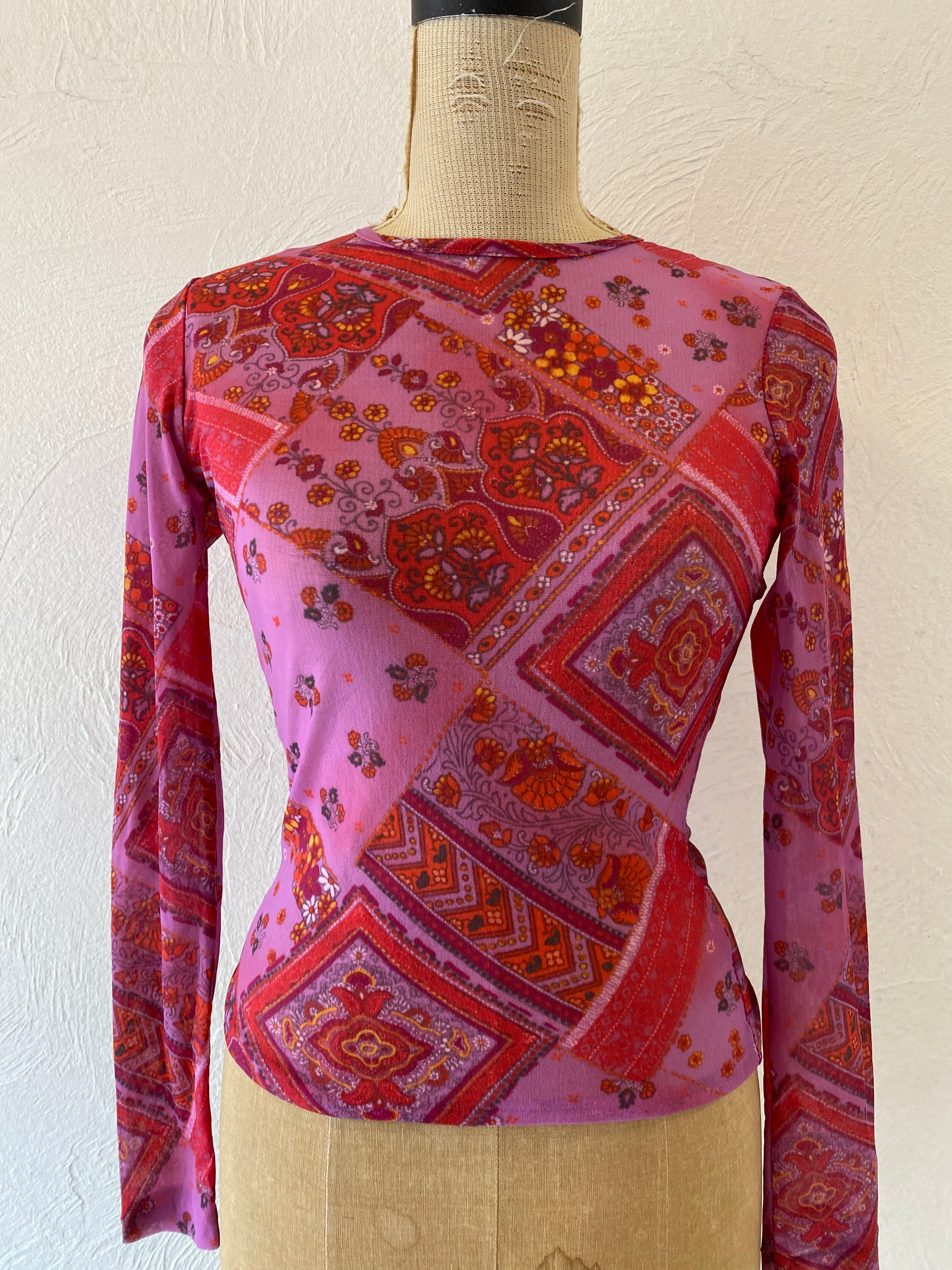 pink mesh T