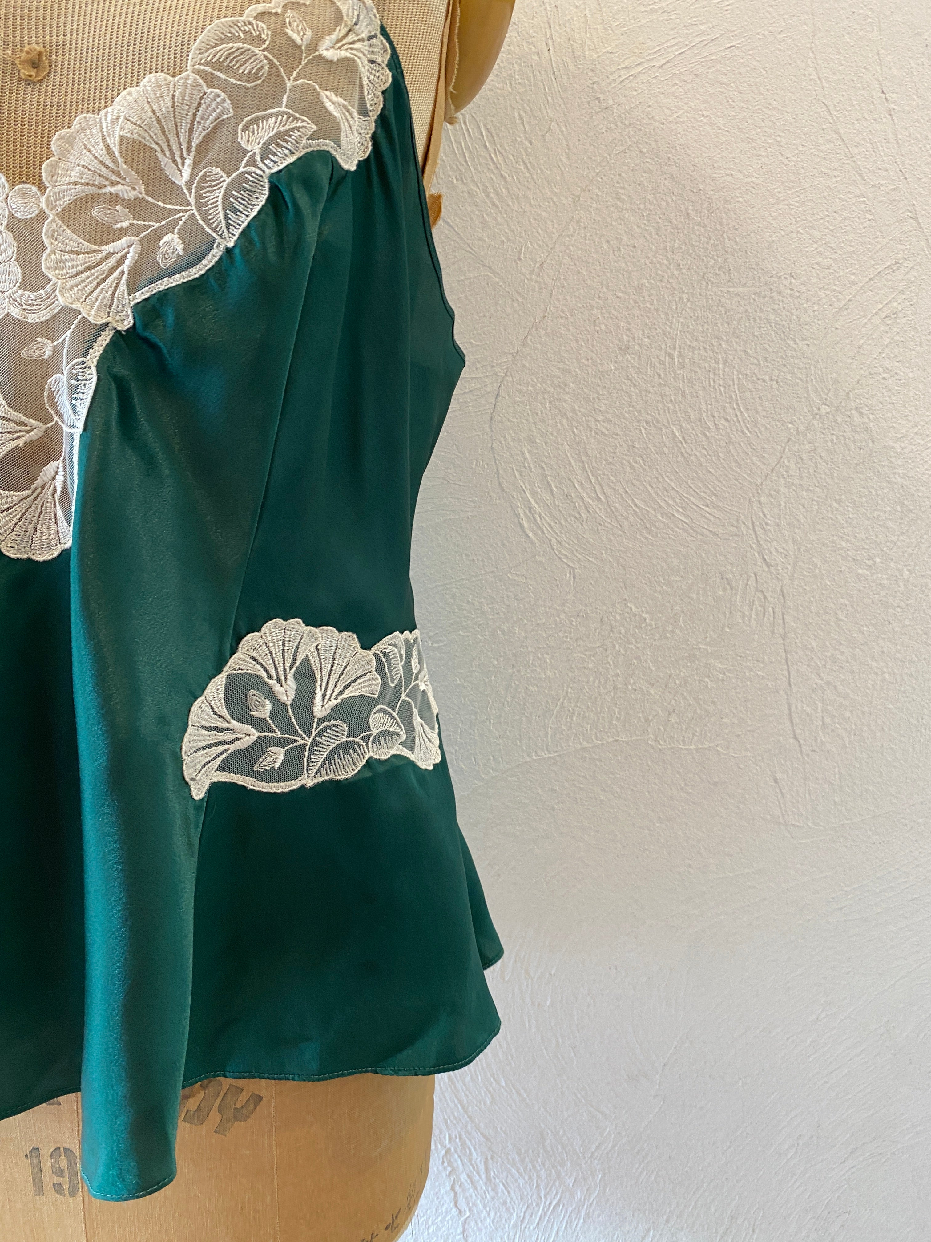 green lace camisole
