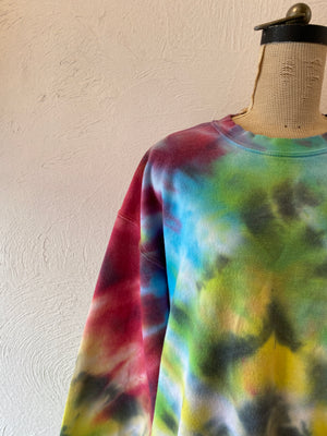 tie-dye sweat