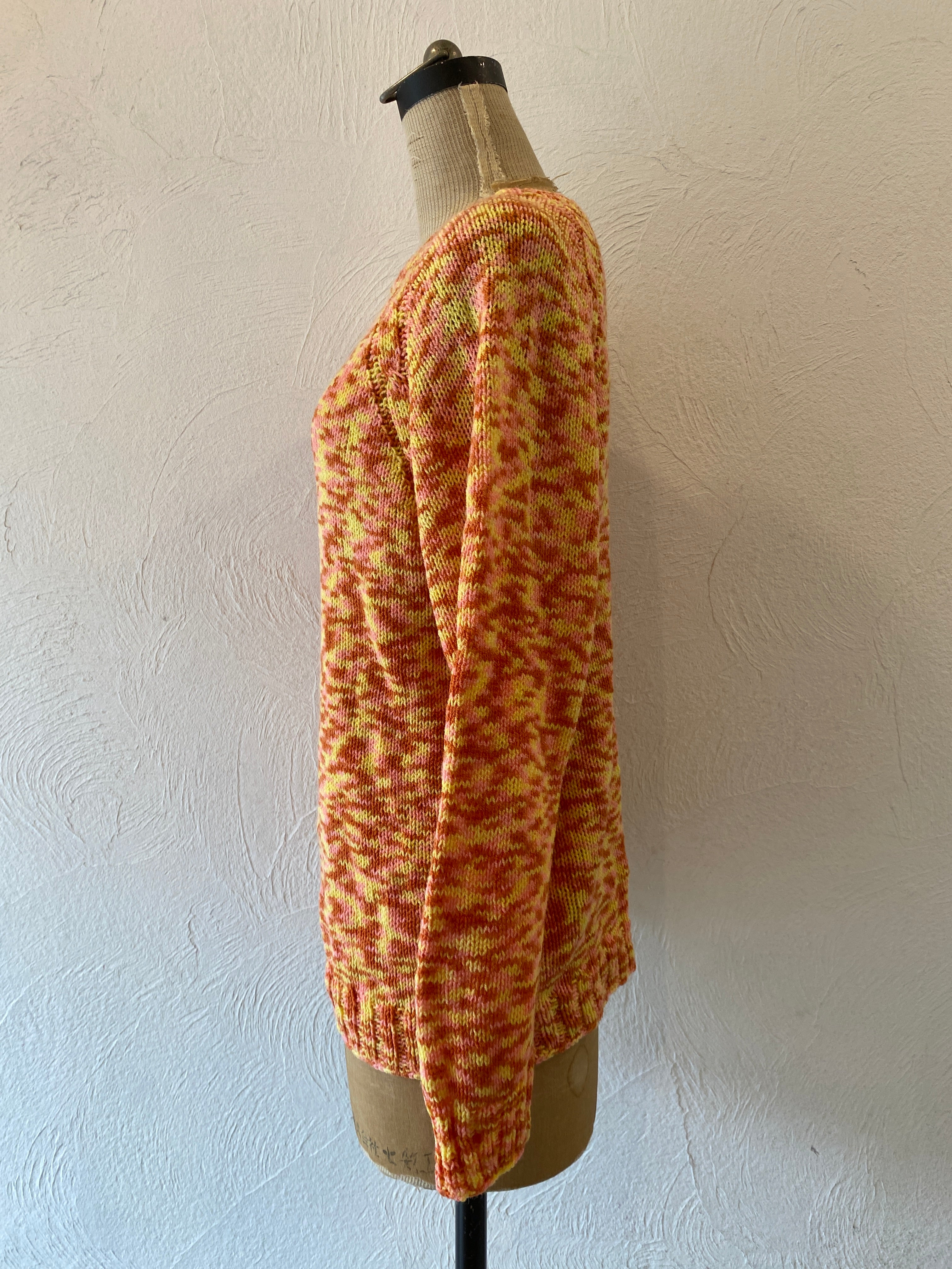 marble orange knit