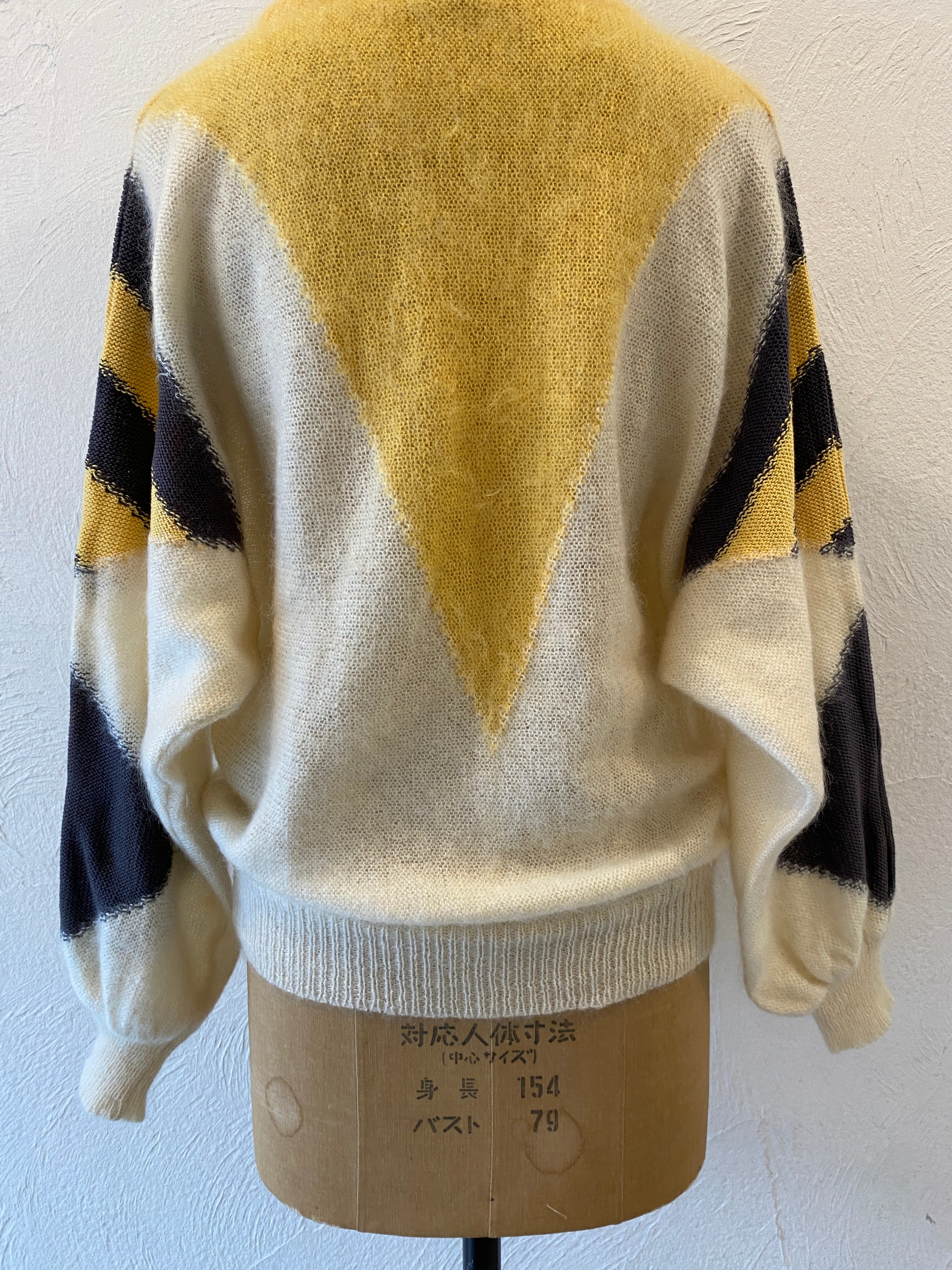 triangle mohair knit