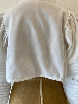 volume sleeve short blouse