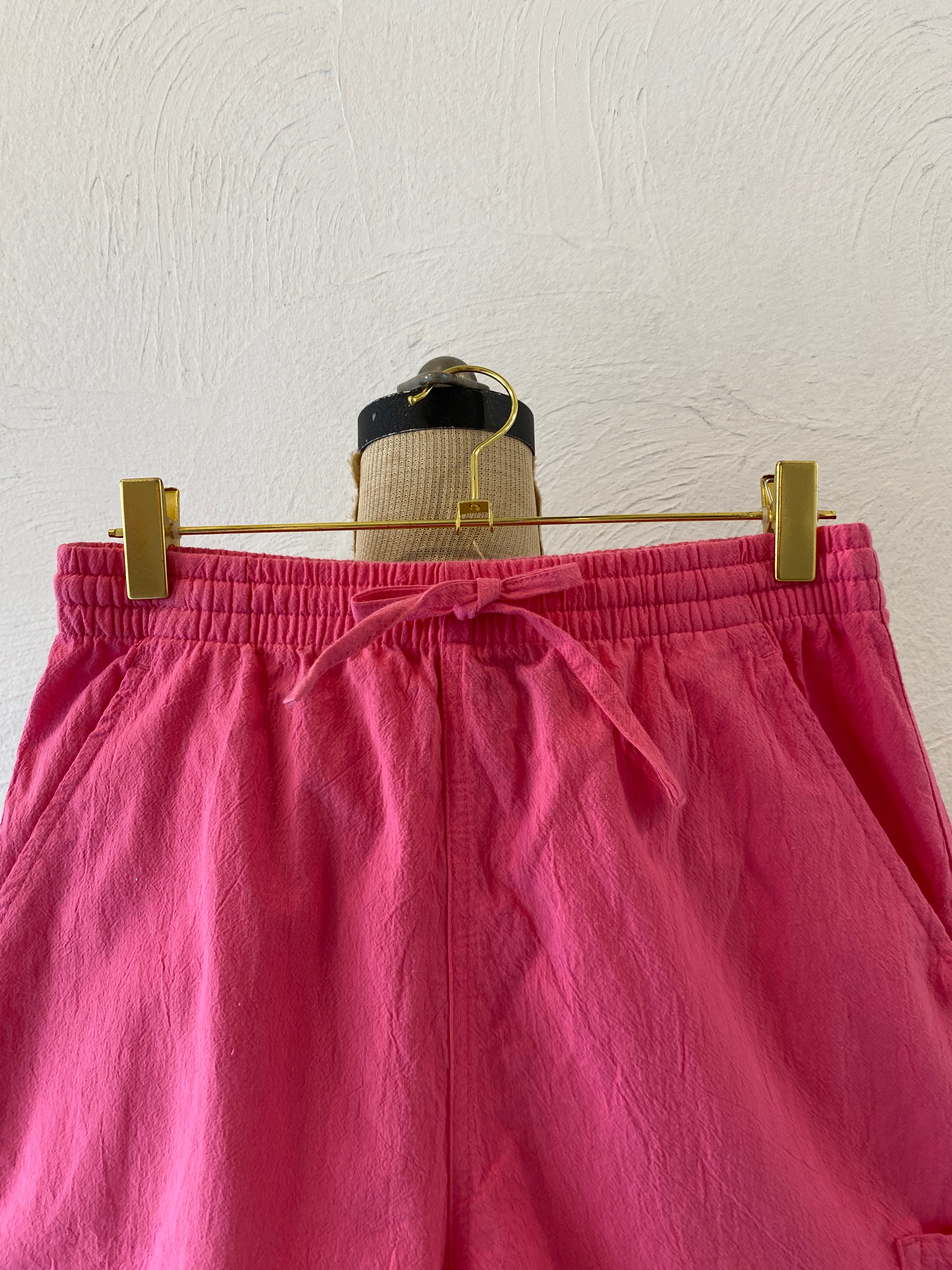 pink short pants