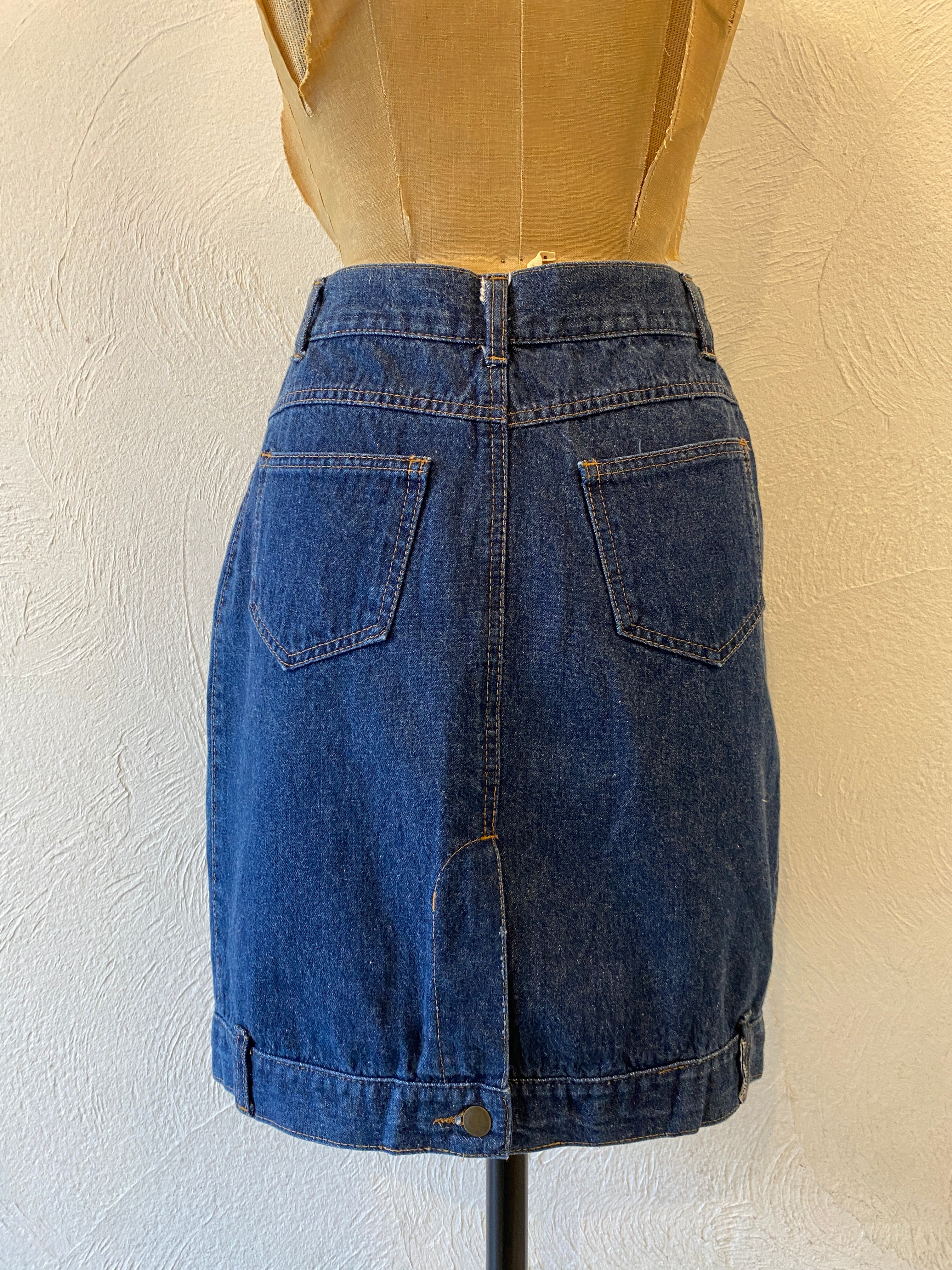 zip design denim skirt