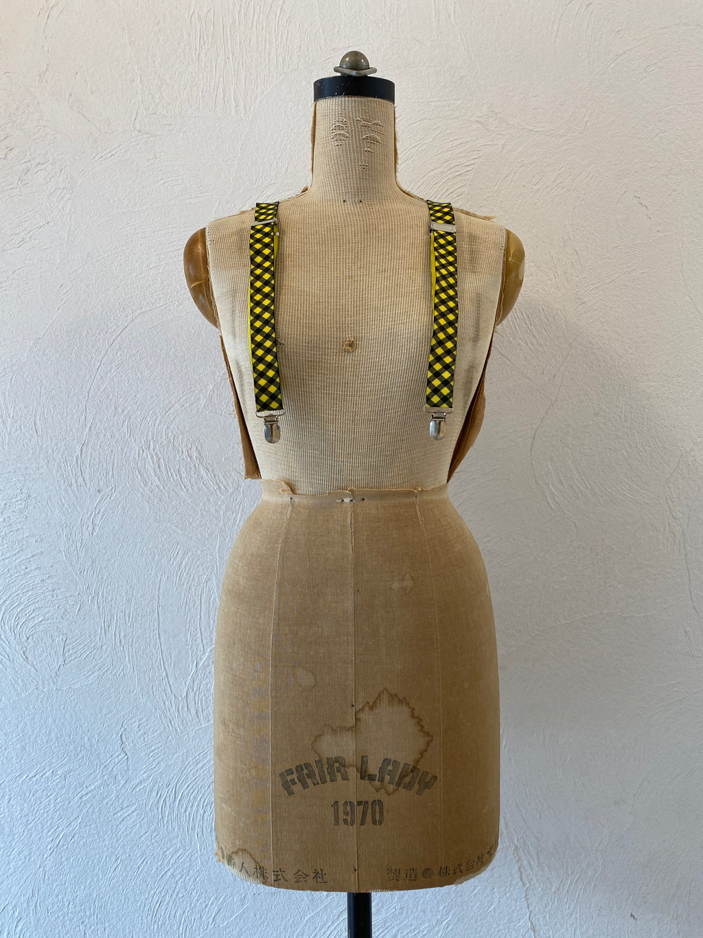 bias check suspender