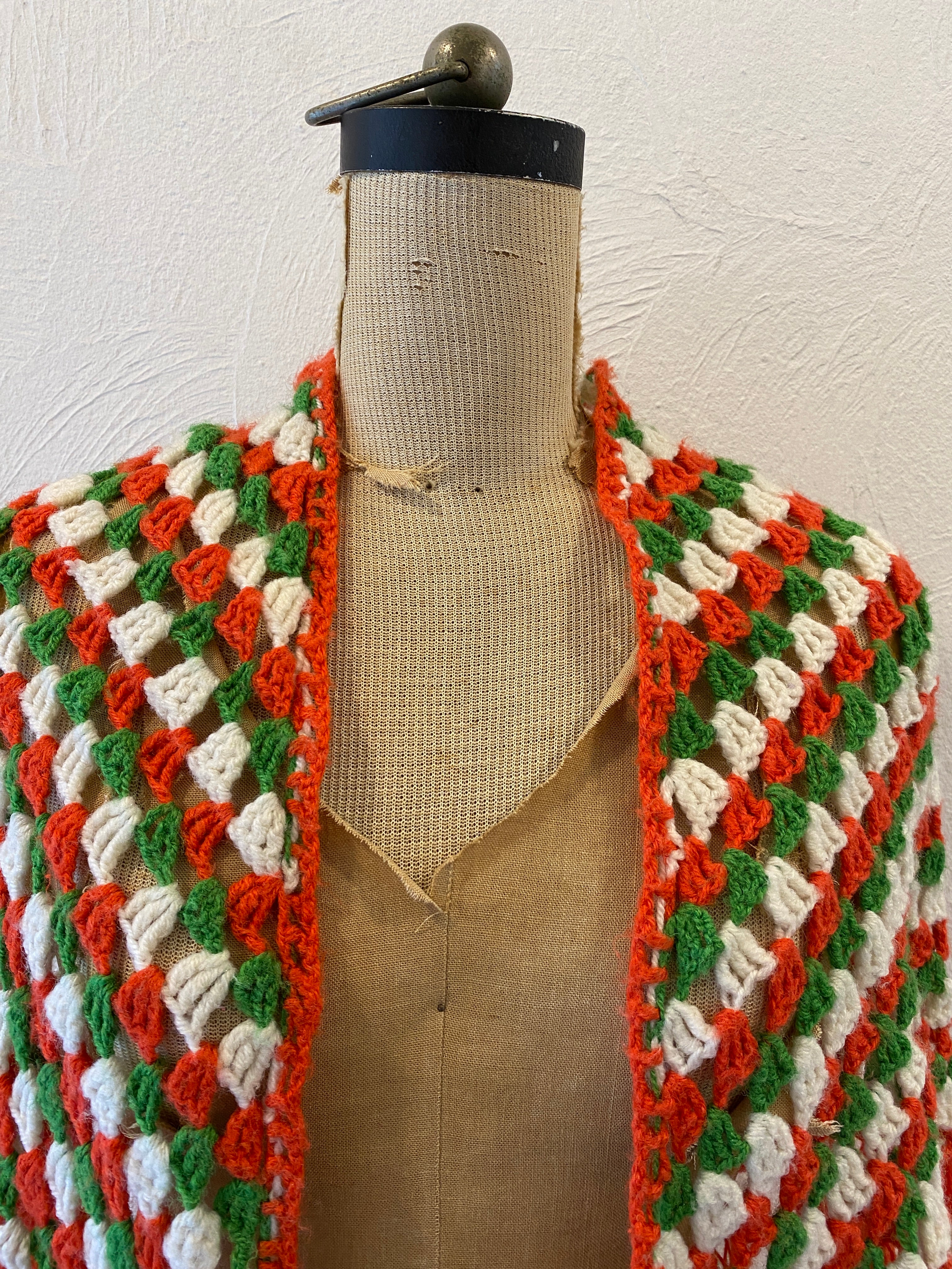 knit fringe stall