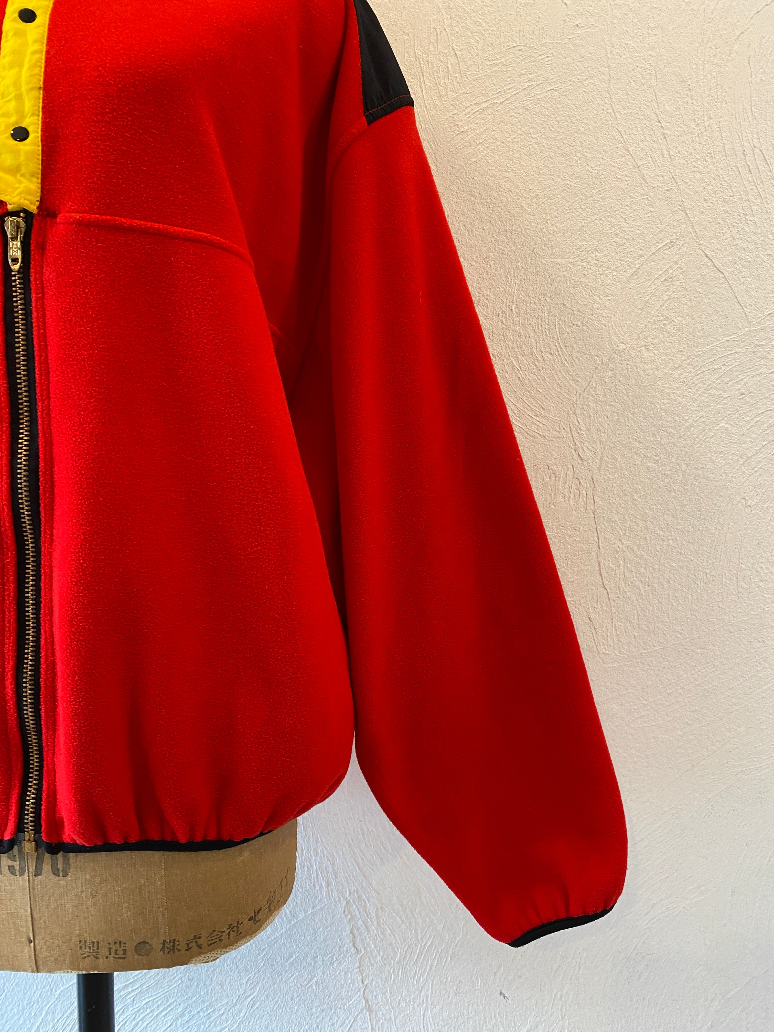 zip red fleece blouson