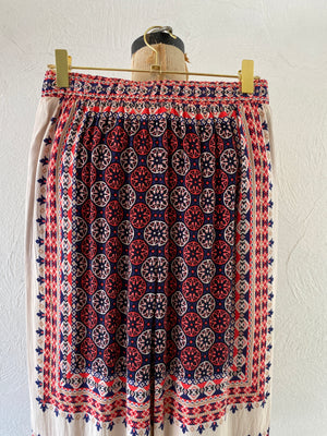 symmetry pattern pants