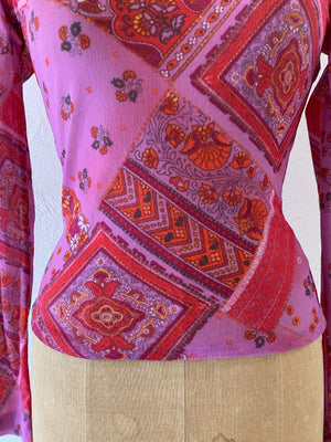 pink mesh T