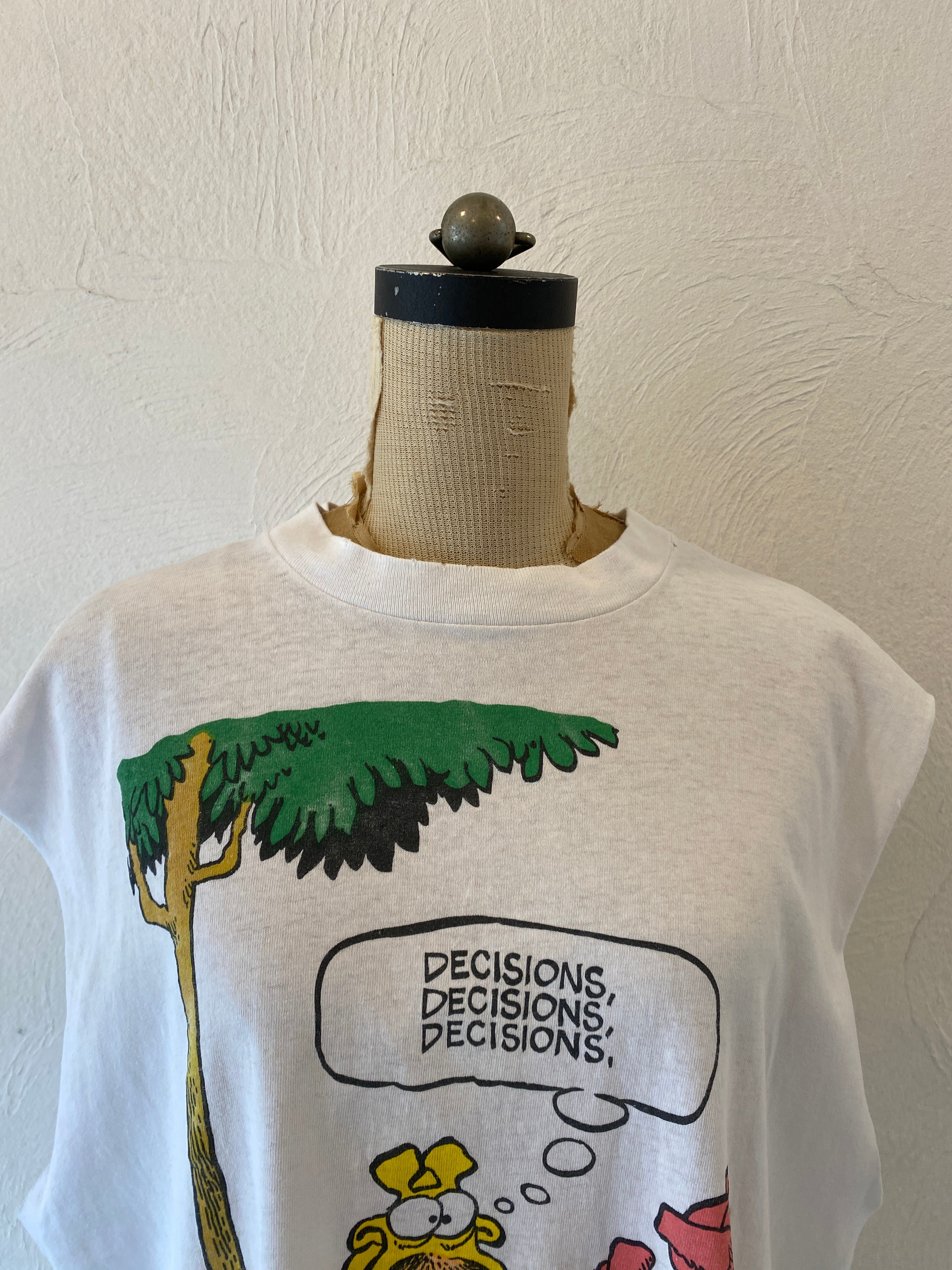 dog tank T