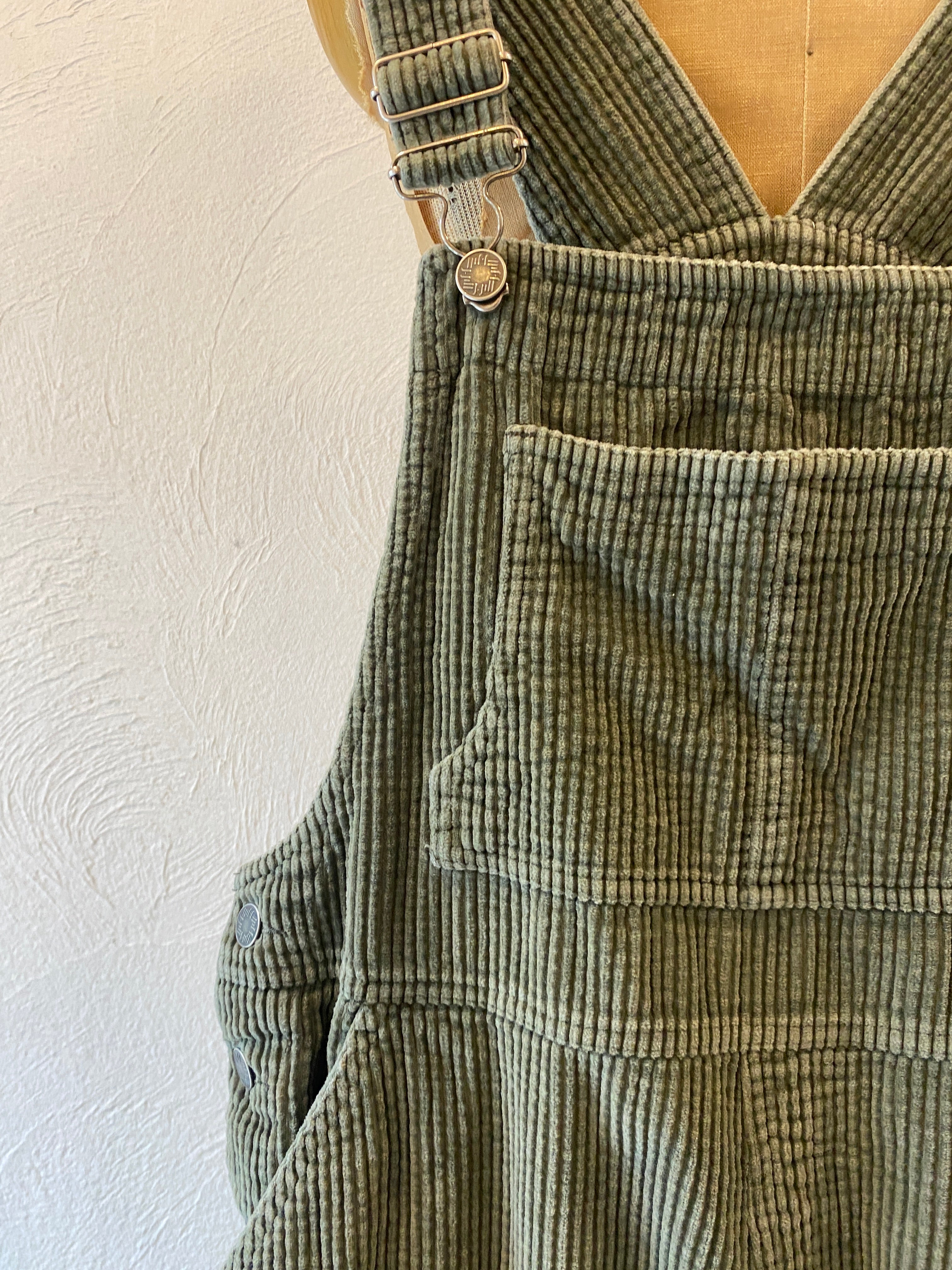 studs corduroy overall