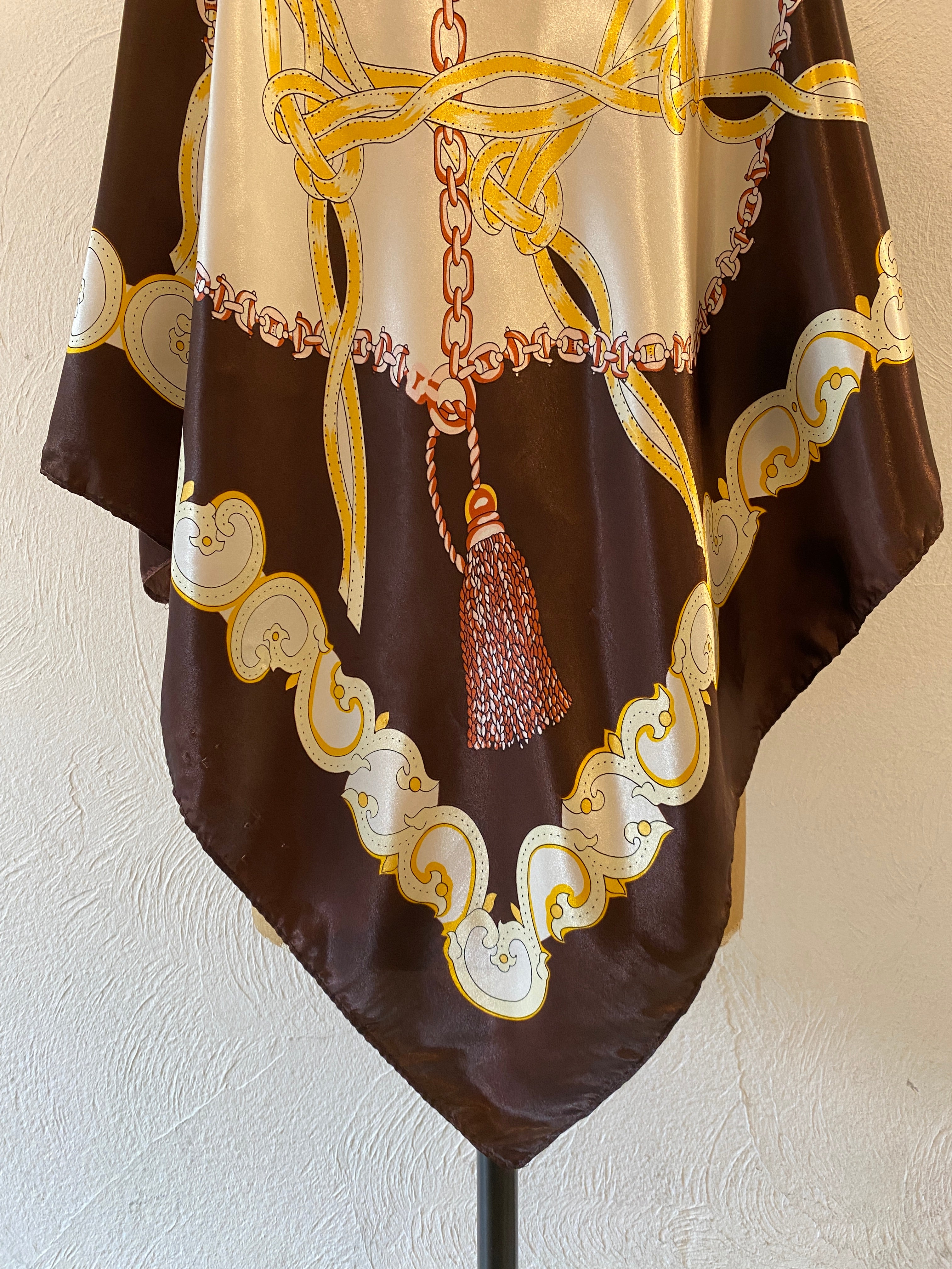 belt&tassel scarf