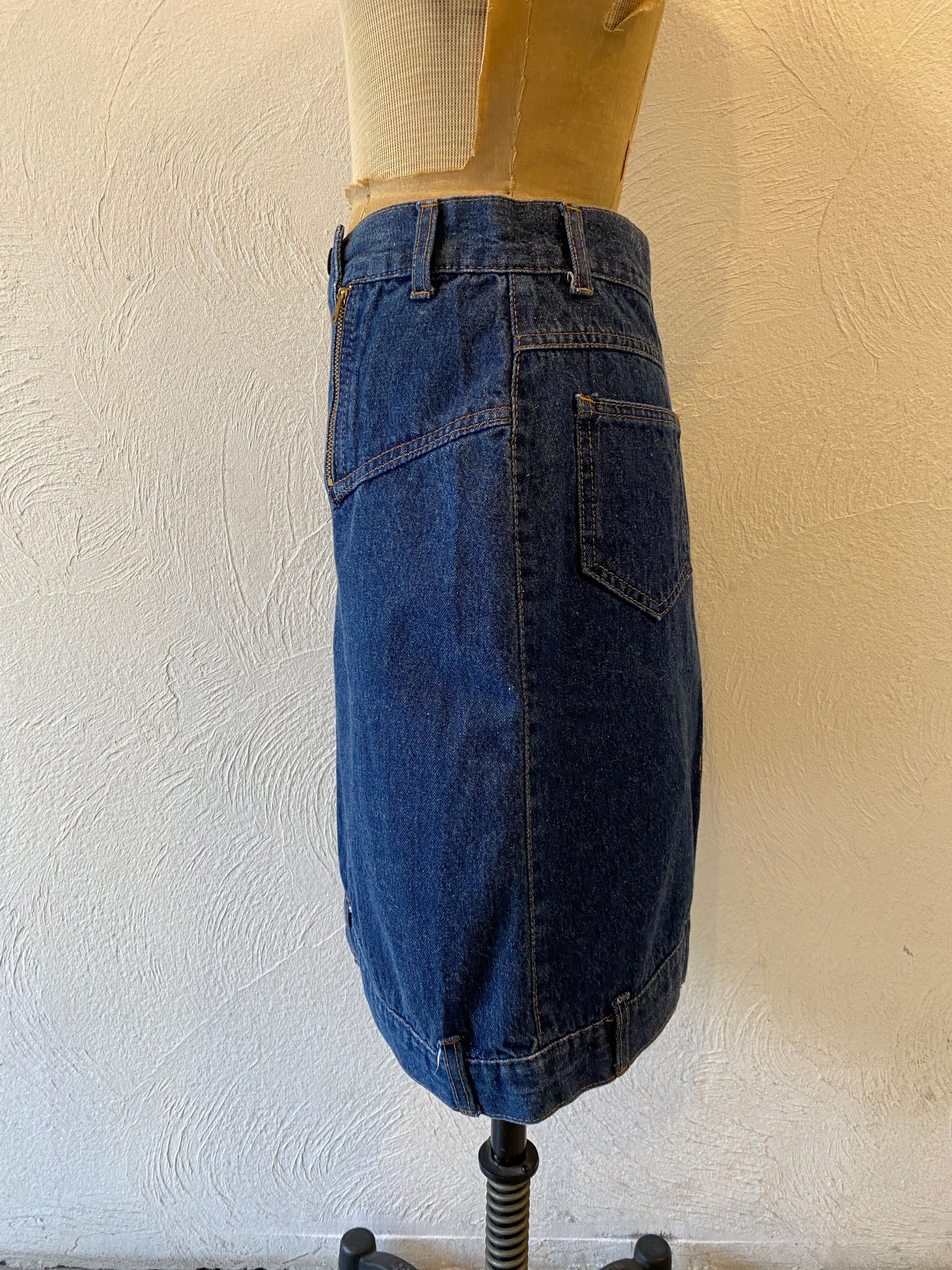 zip design denim skirt