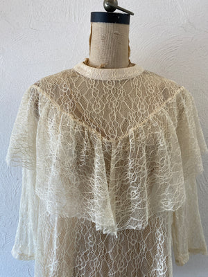 big flare lace blouse