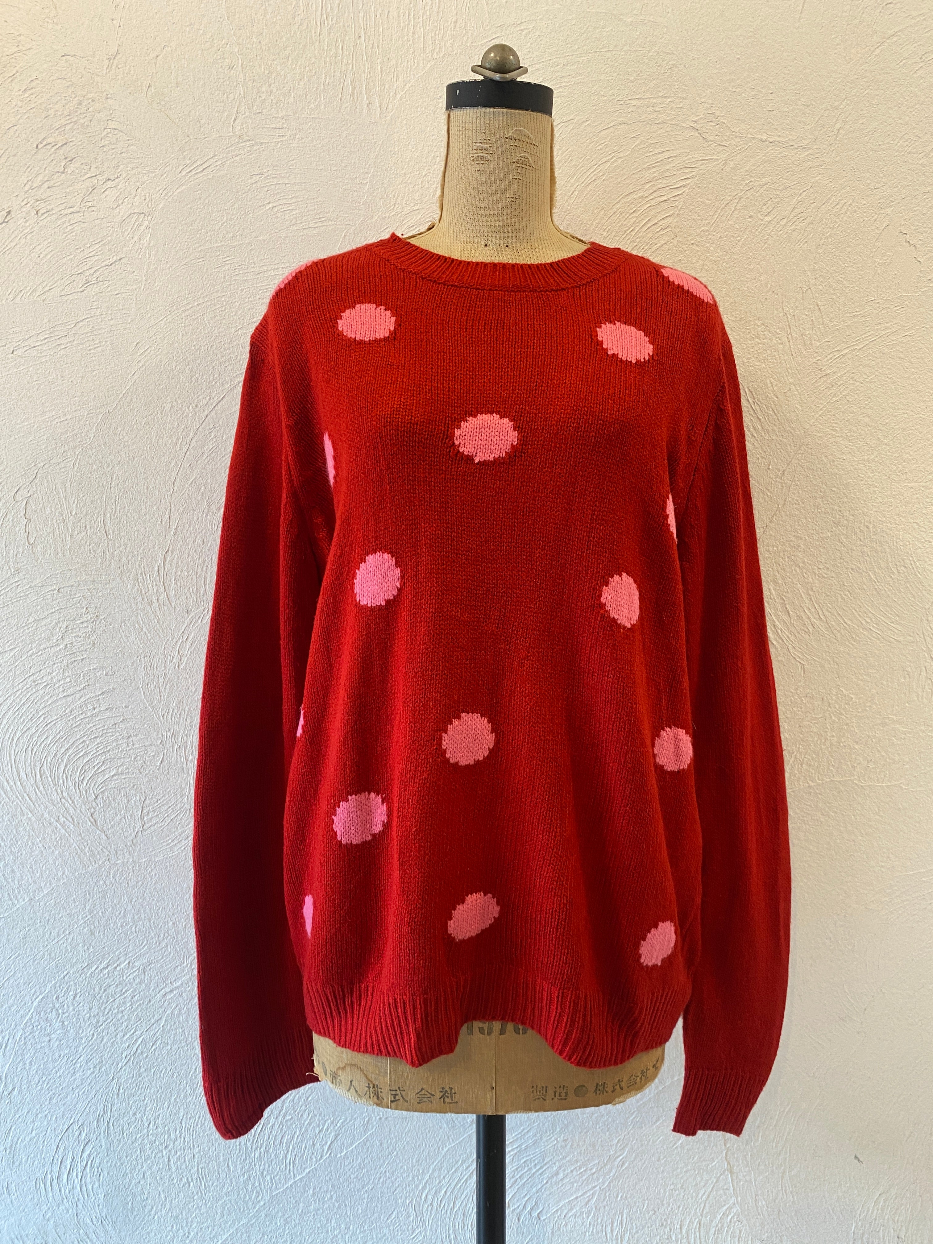 big dot knit