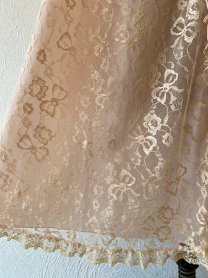 old ribbonlace gown
