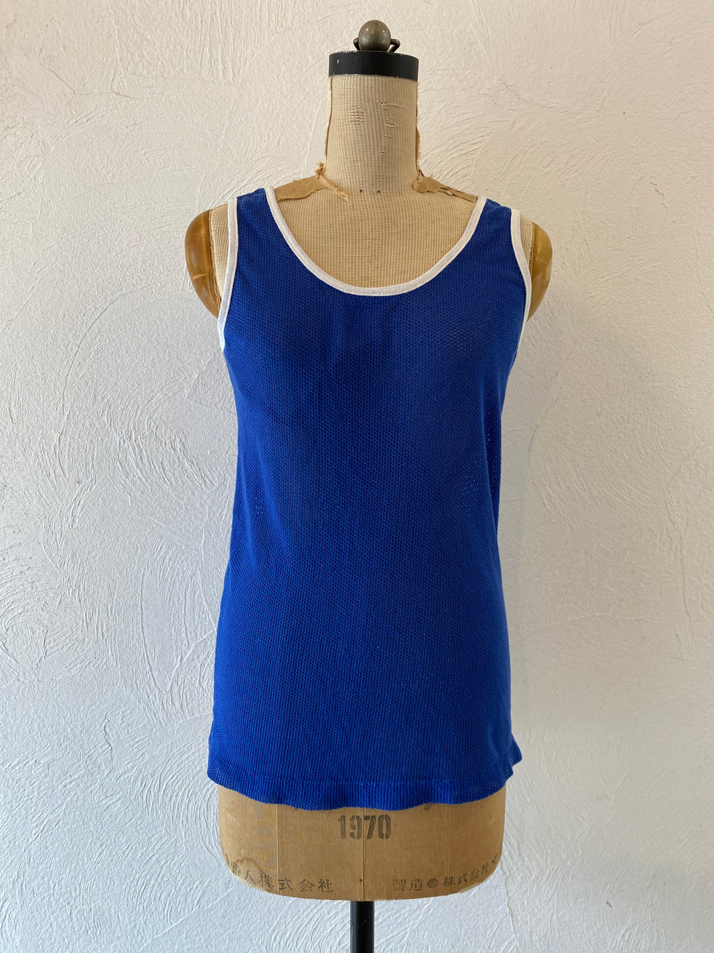 blue mesh tank