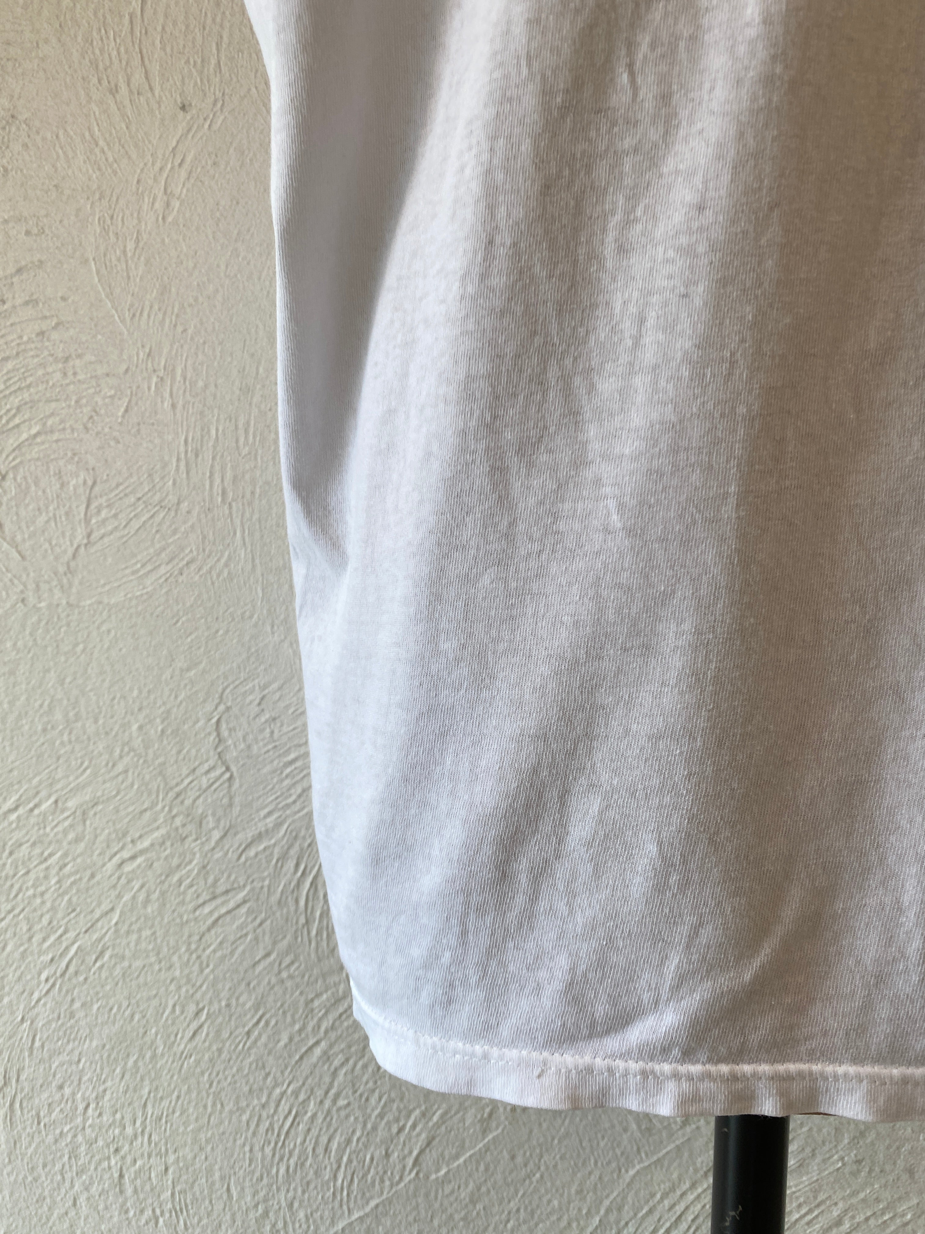 dog tank T