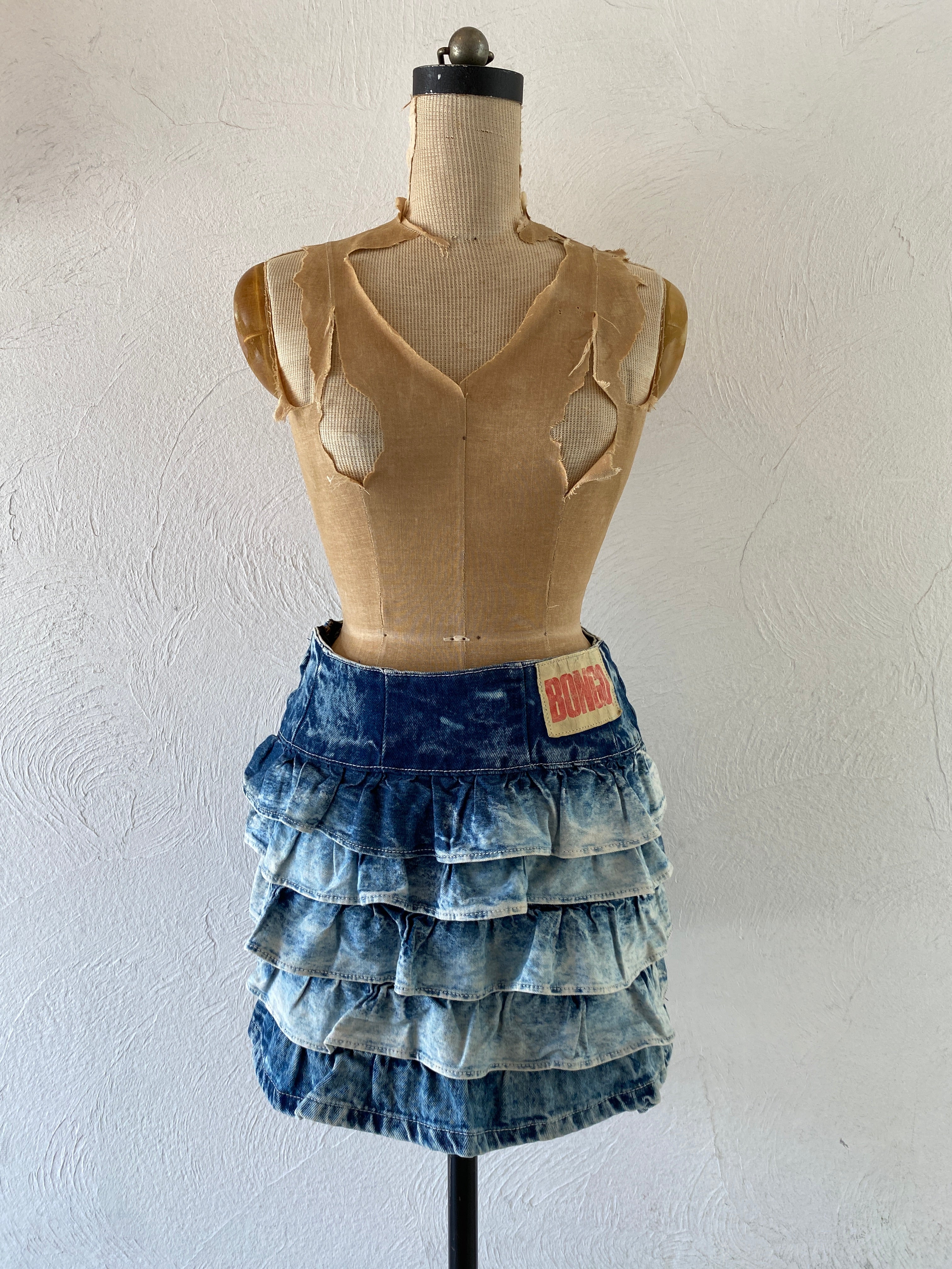 frill denim skirt