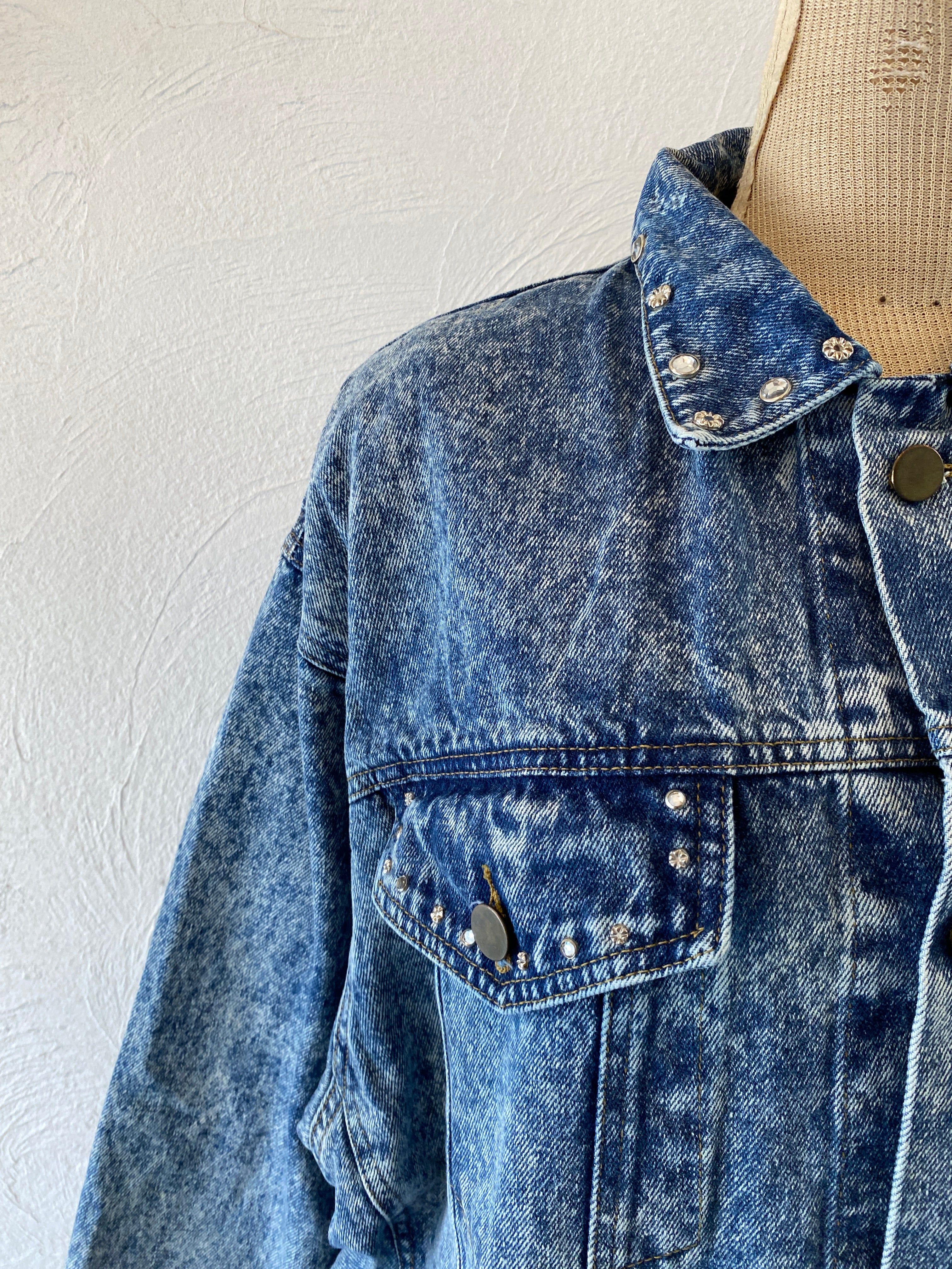 studs denim jacket