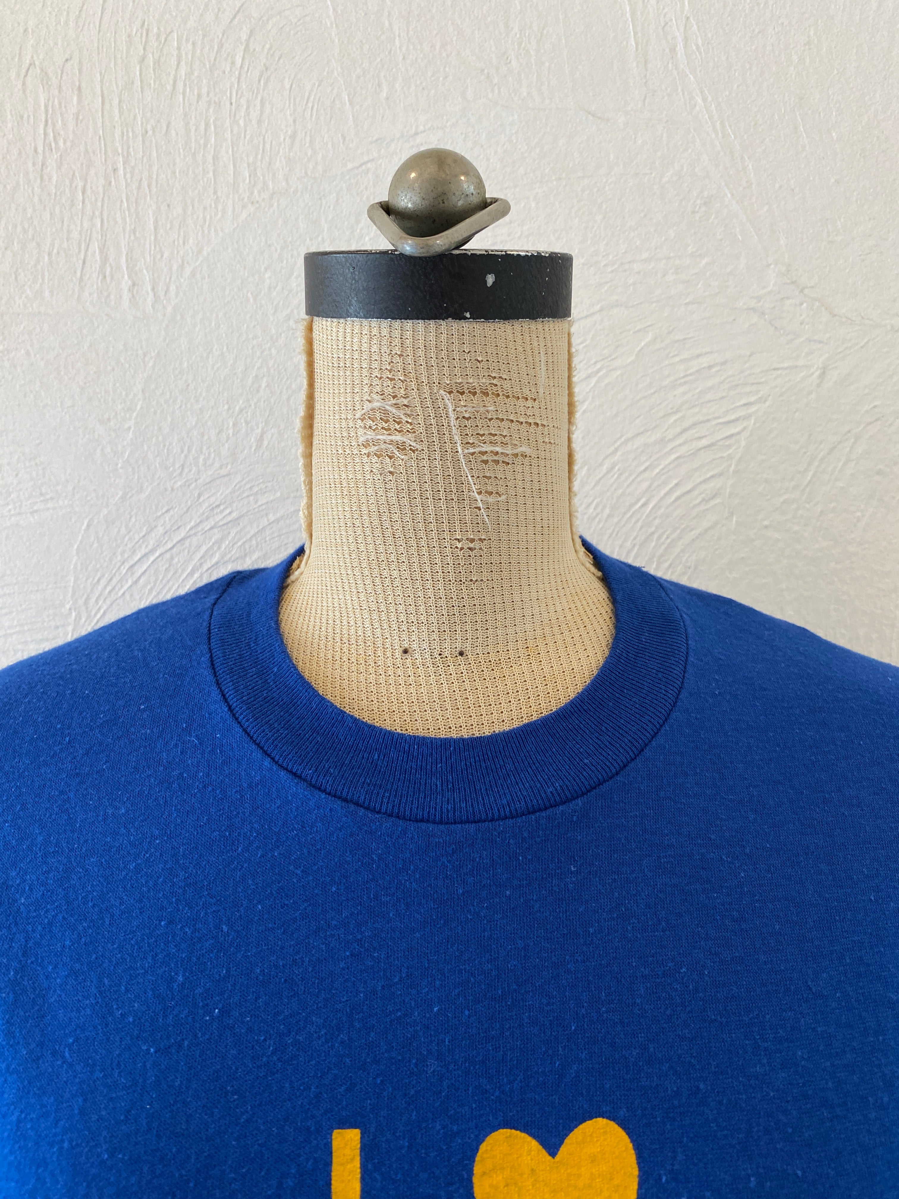 deep blue T