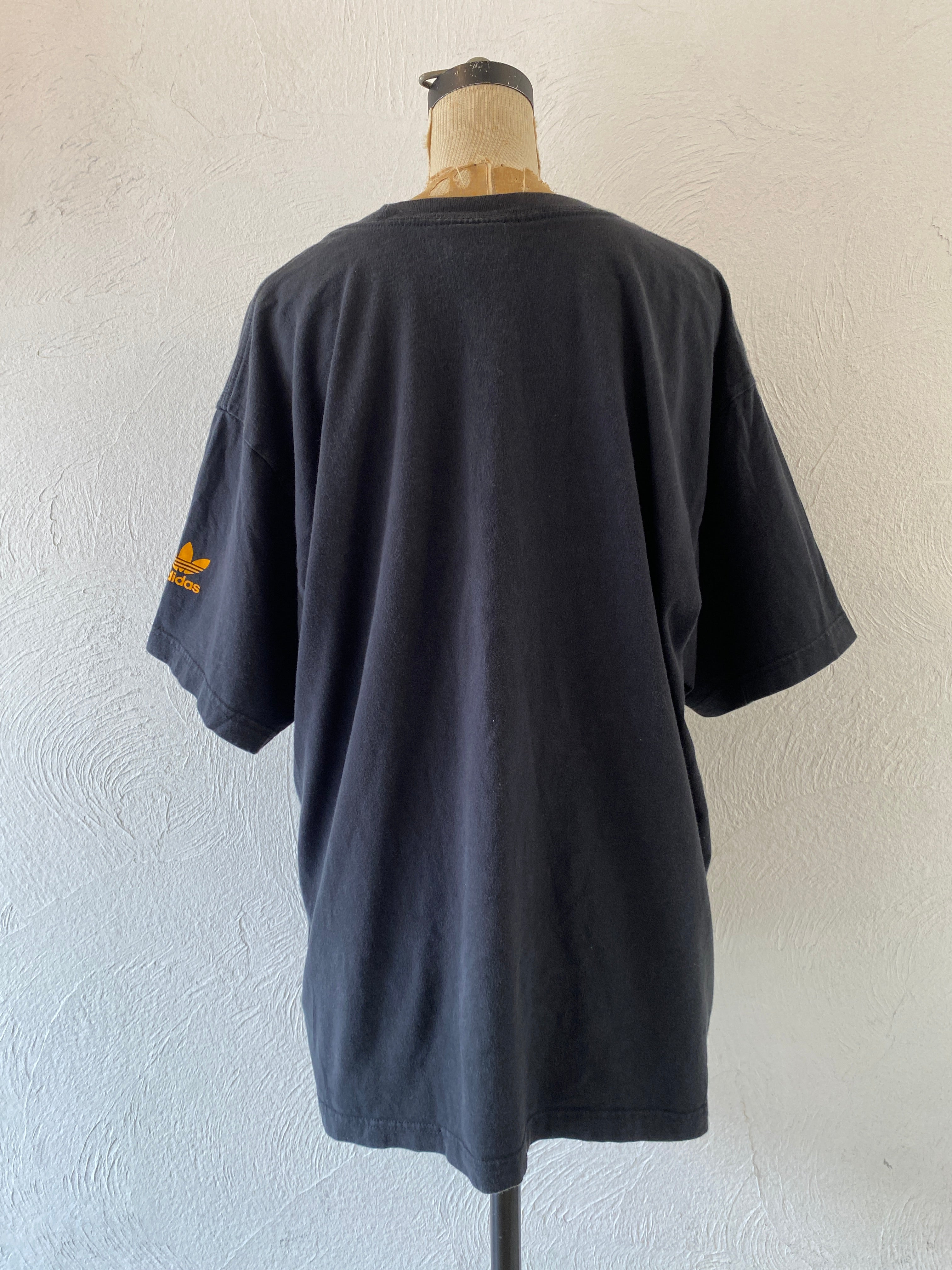 color adidas T